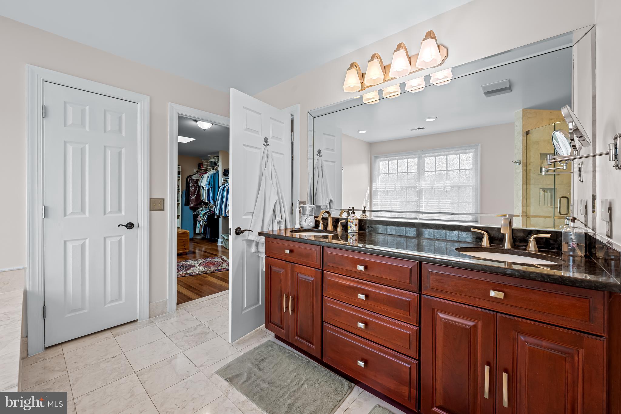 IVY HILL - Residential