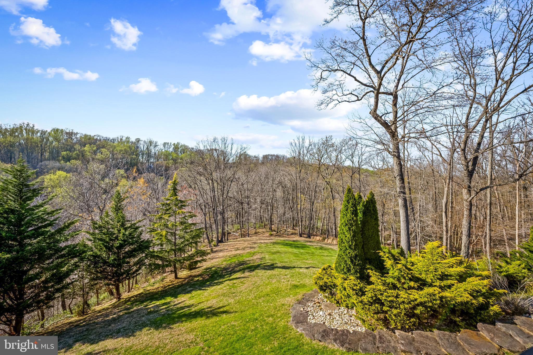 IVY HILL - Residential