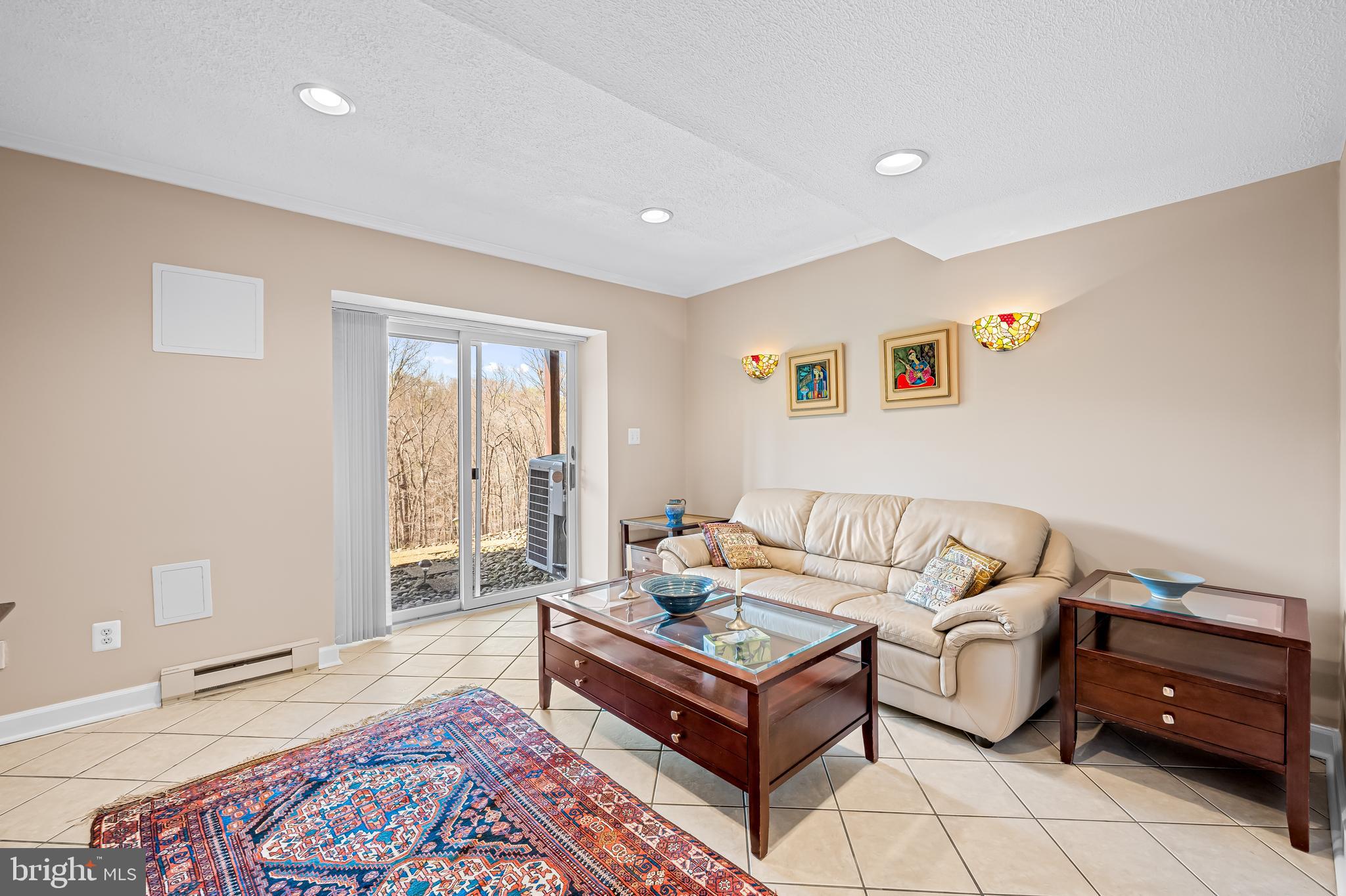 IVY HILL - Residential