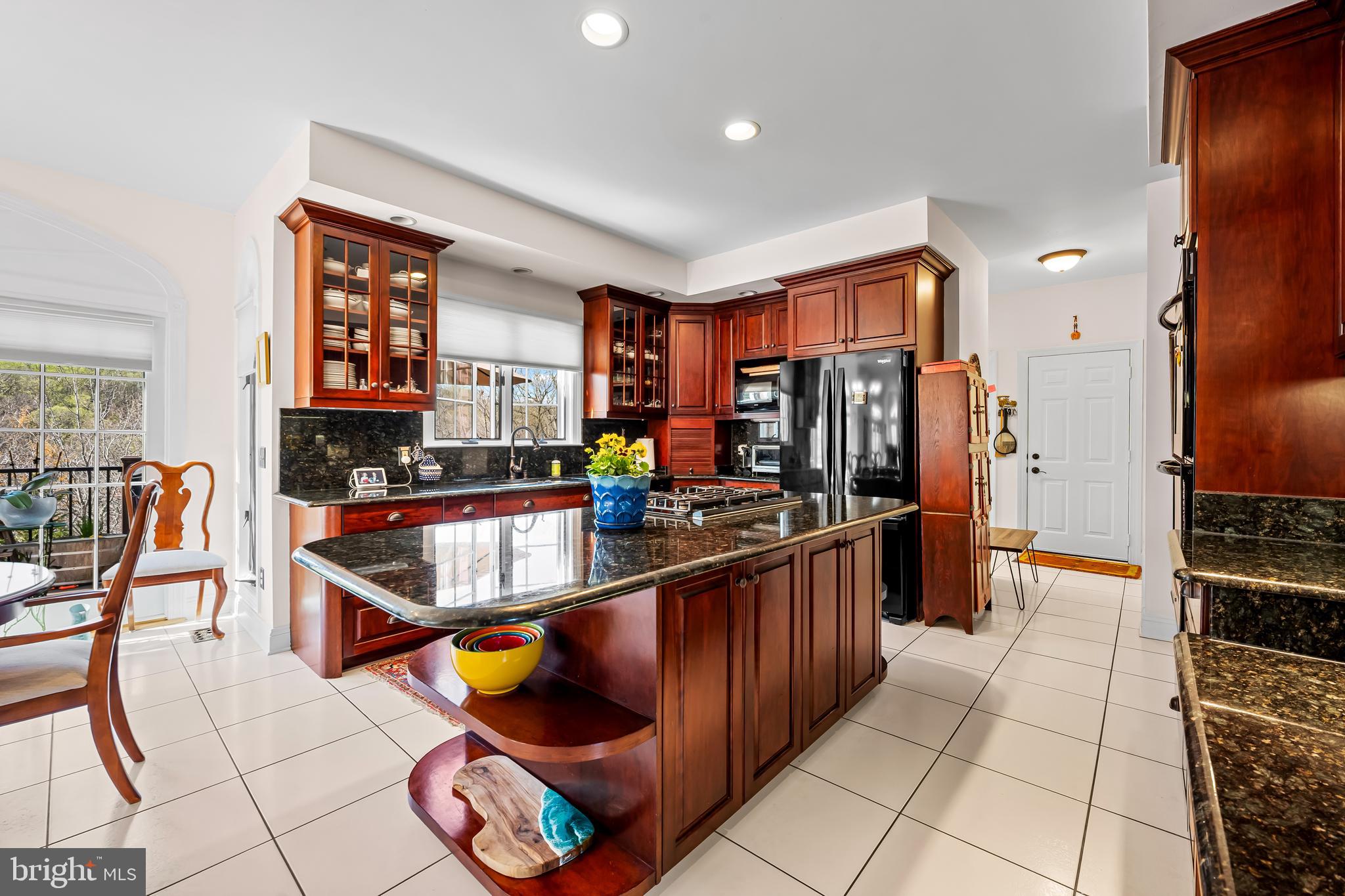 IVY HILL - Residential