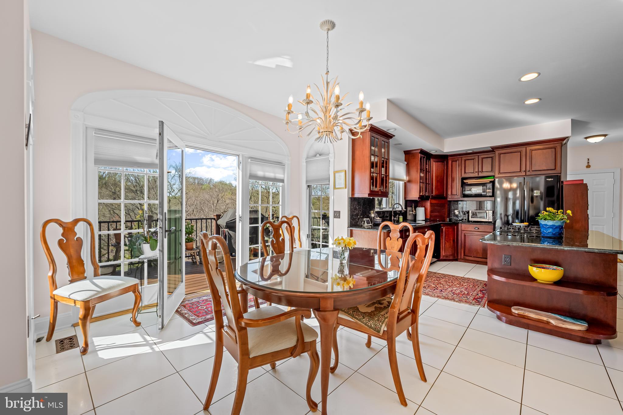 IVY HILL - Residential