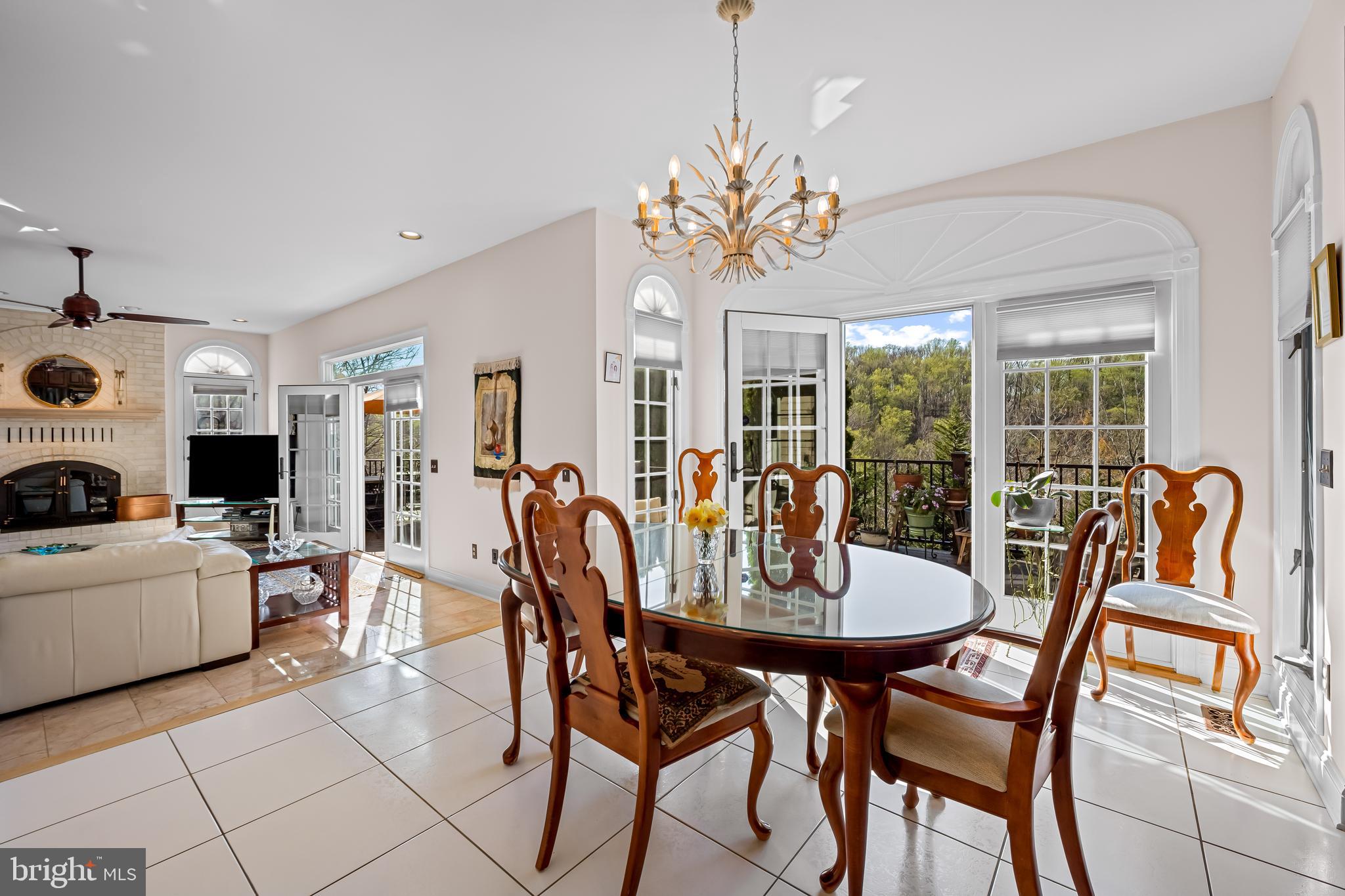 IVY HILL - Residential