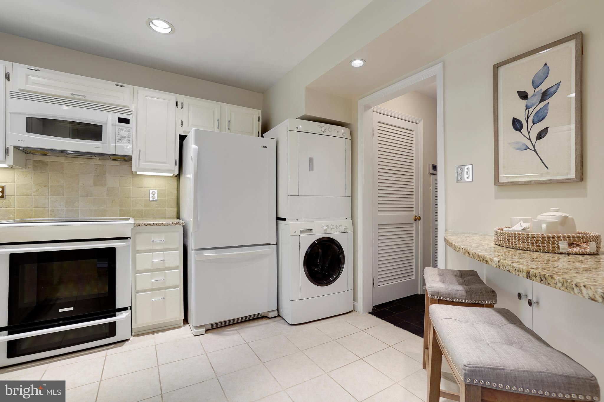 KENWOOD FOREST - Residential