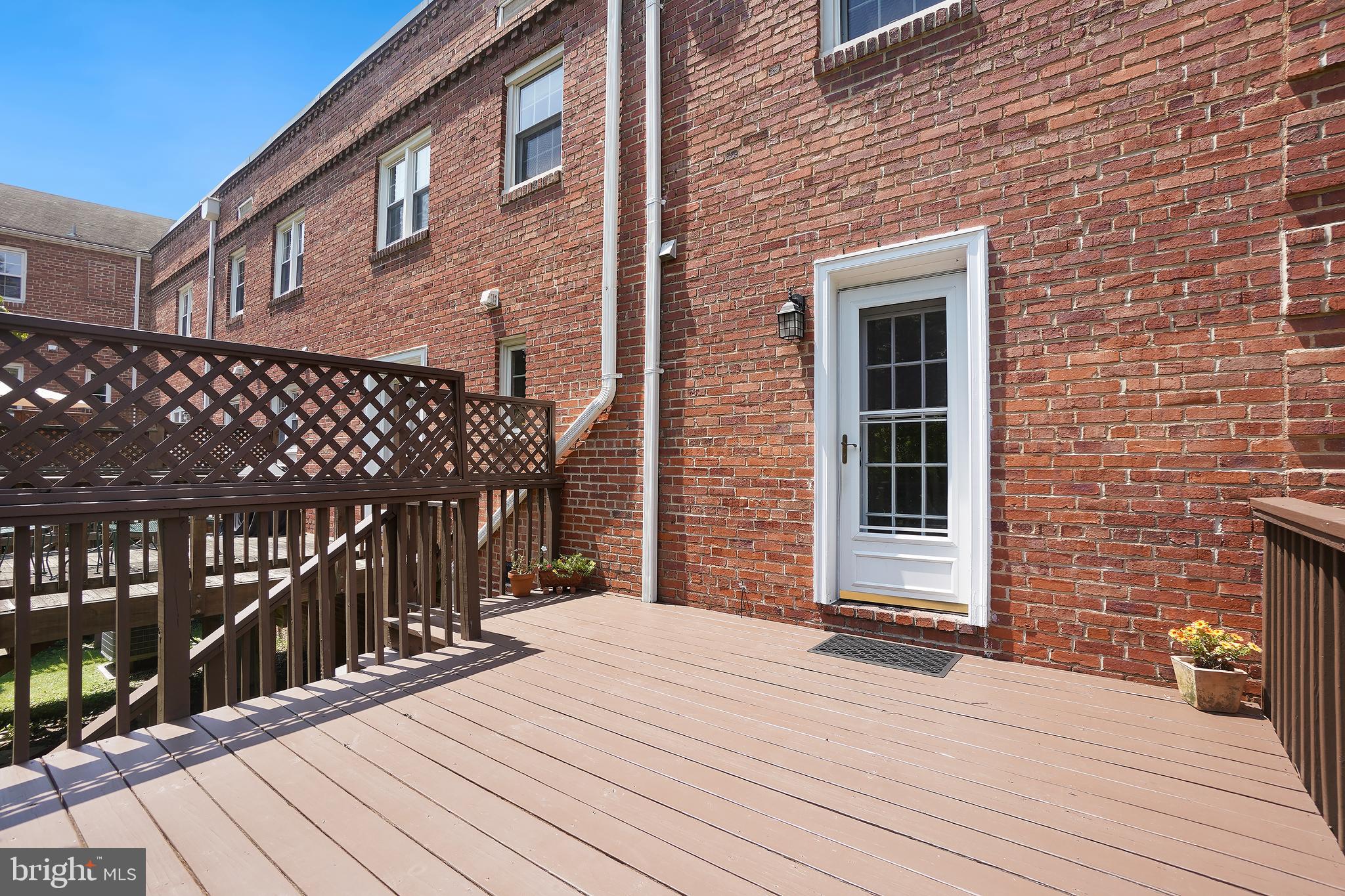 KENWOOD FOREST - Residential