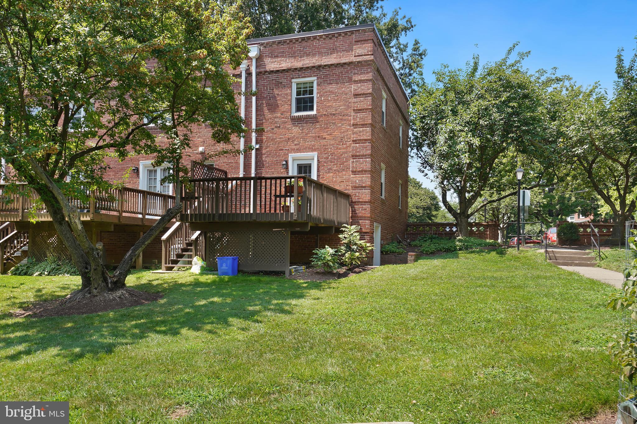 KENWOOD FOREST - Residential