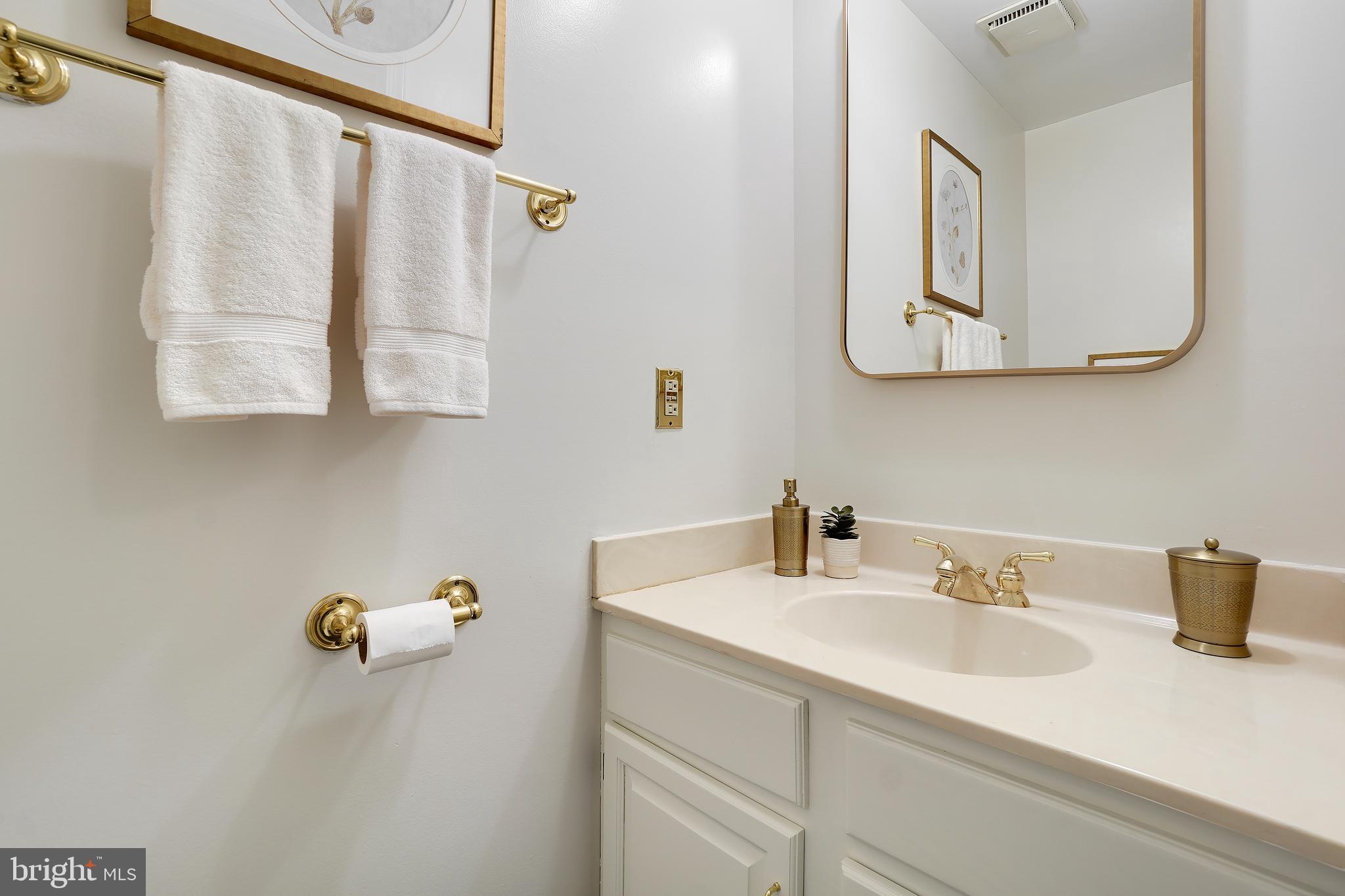 KENWOOD FOREST - Residential