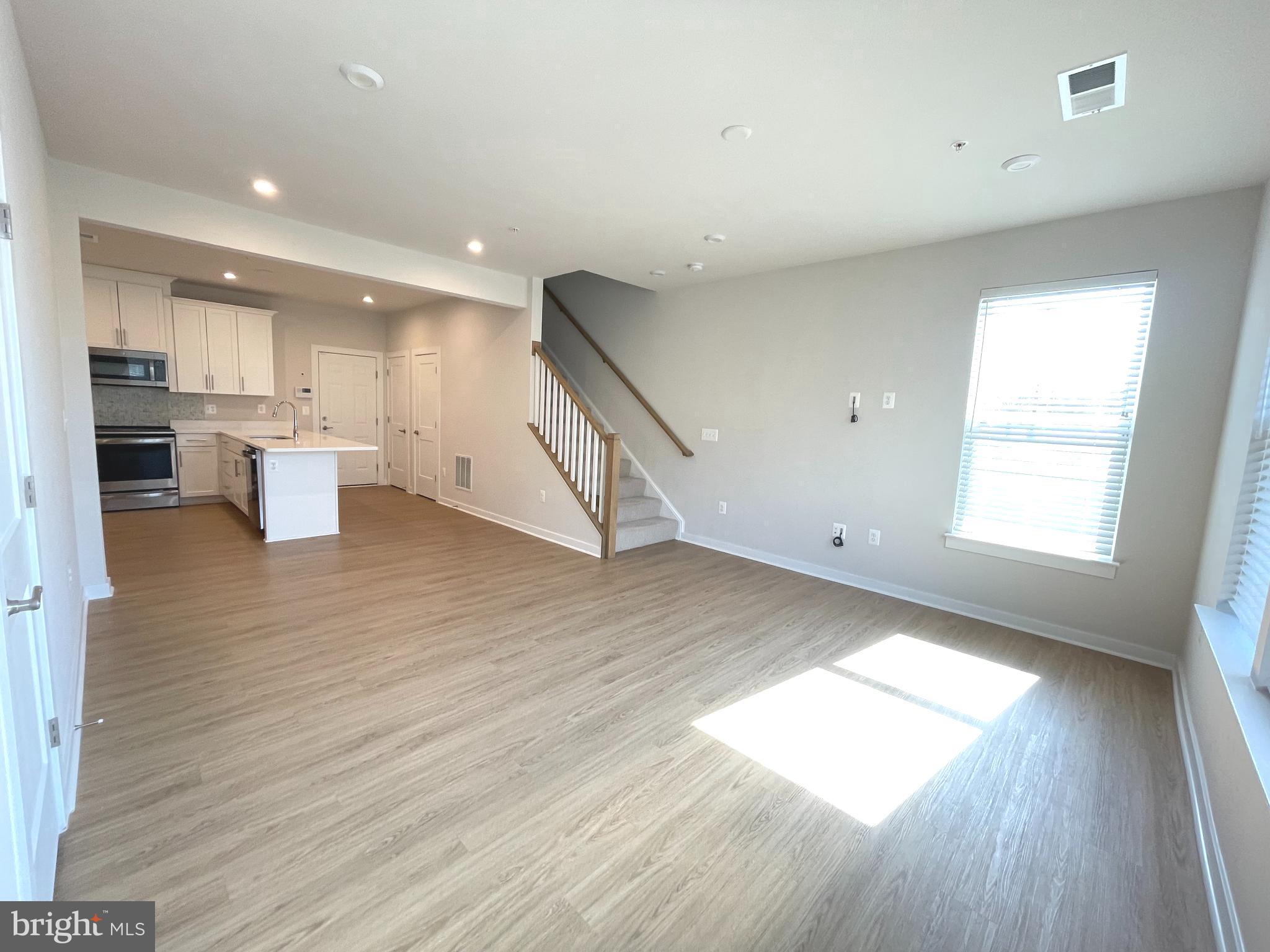 13502 SAYWARD BOULEVARD 91