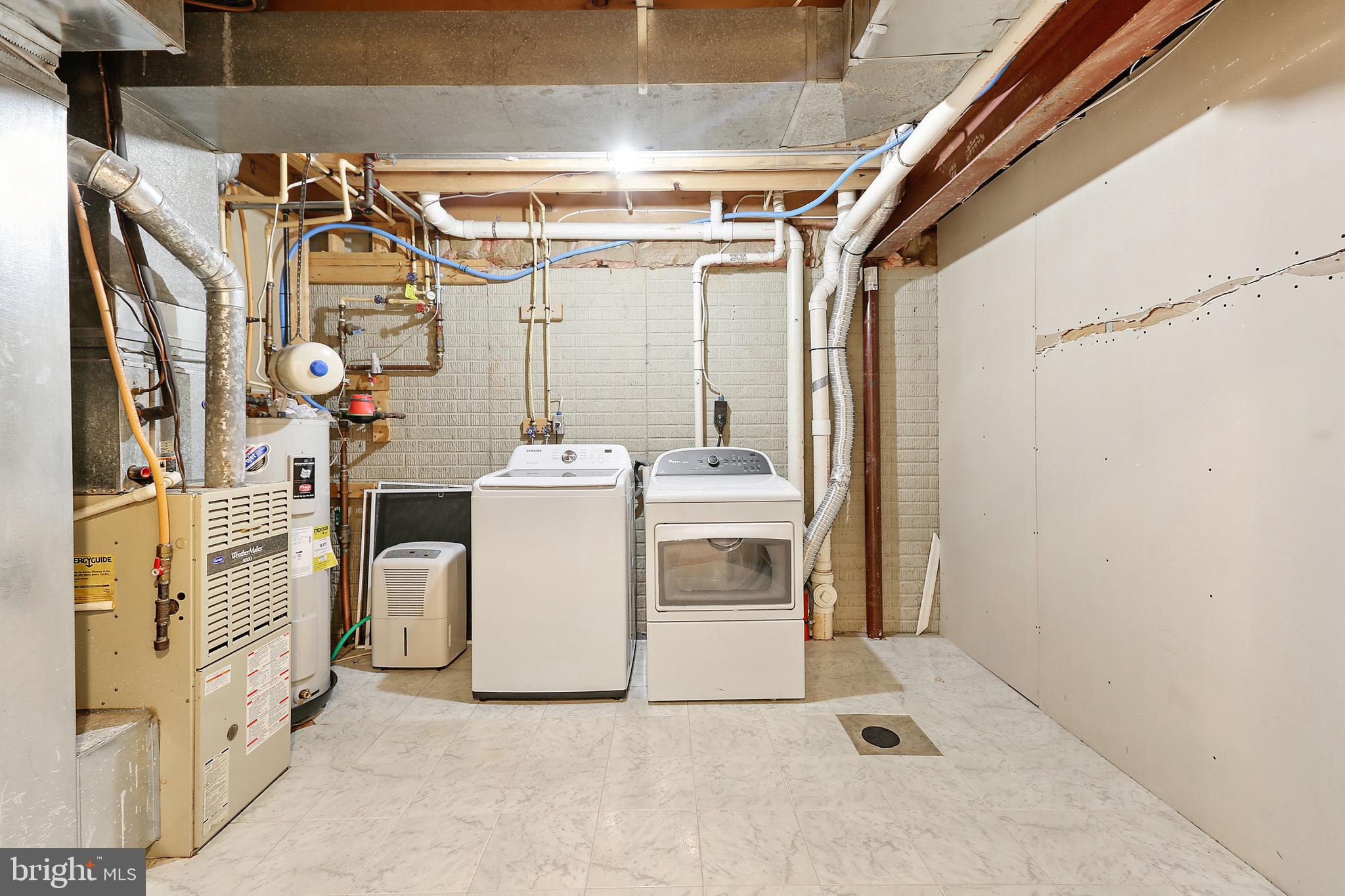 HICKORY OVERLOOK - Residential