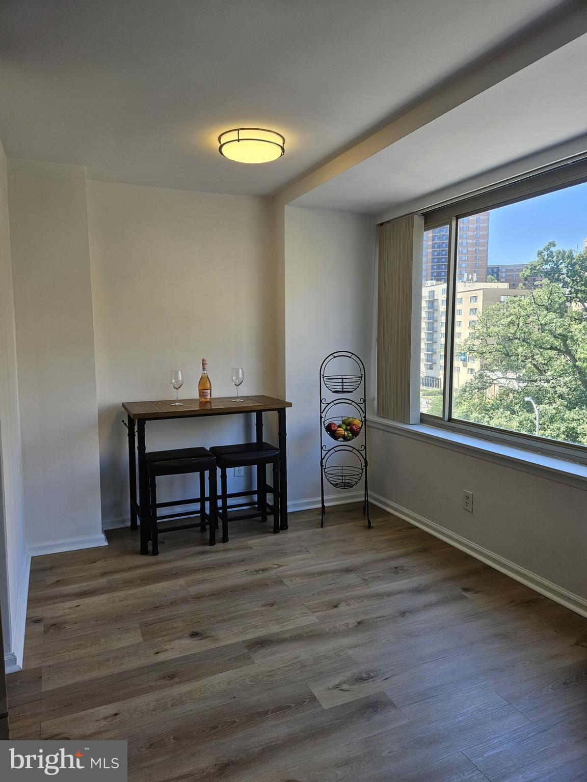 RADNOR - FORT MYER HEIGHTS - Residential