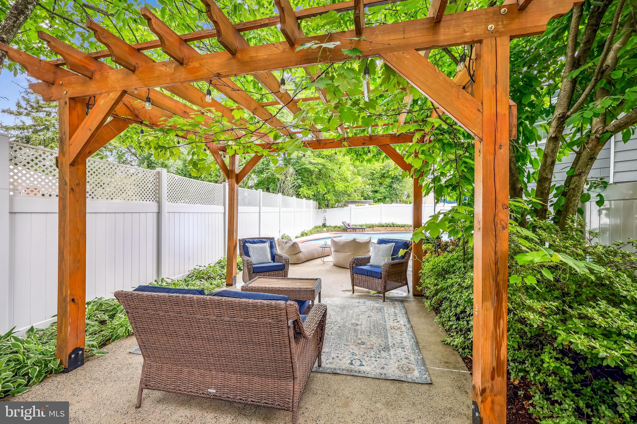 REGENCY ESTATES - Residential