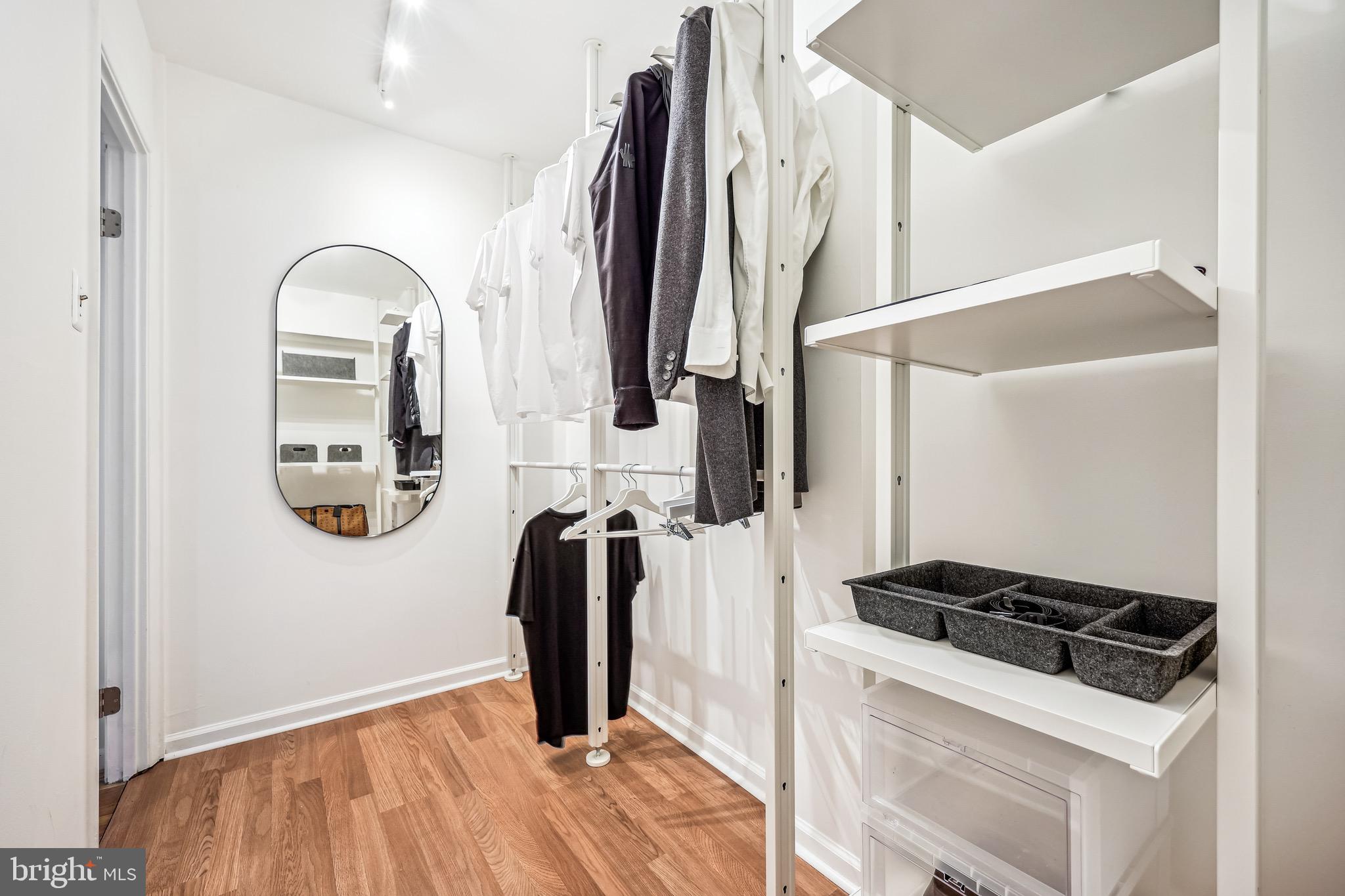 REGENCY ESTATES - Residential