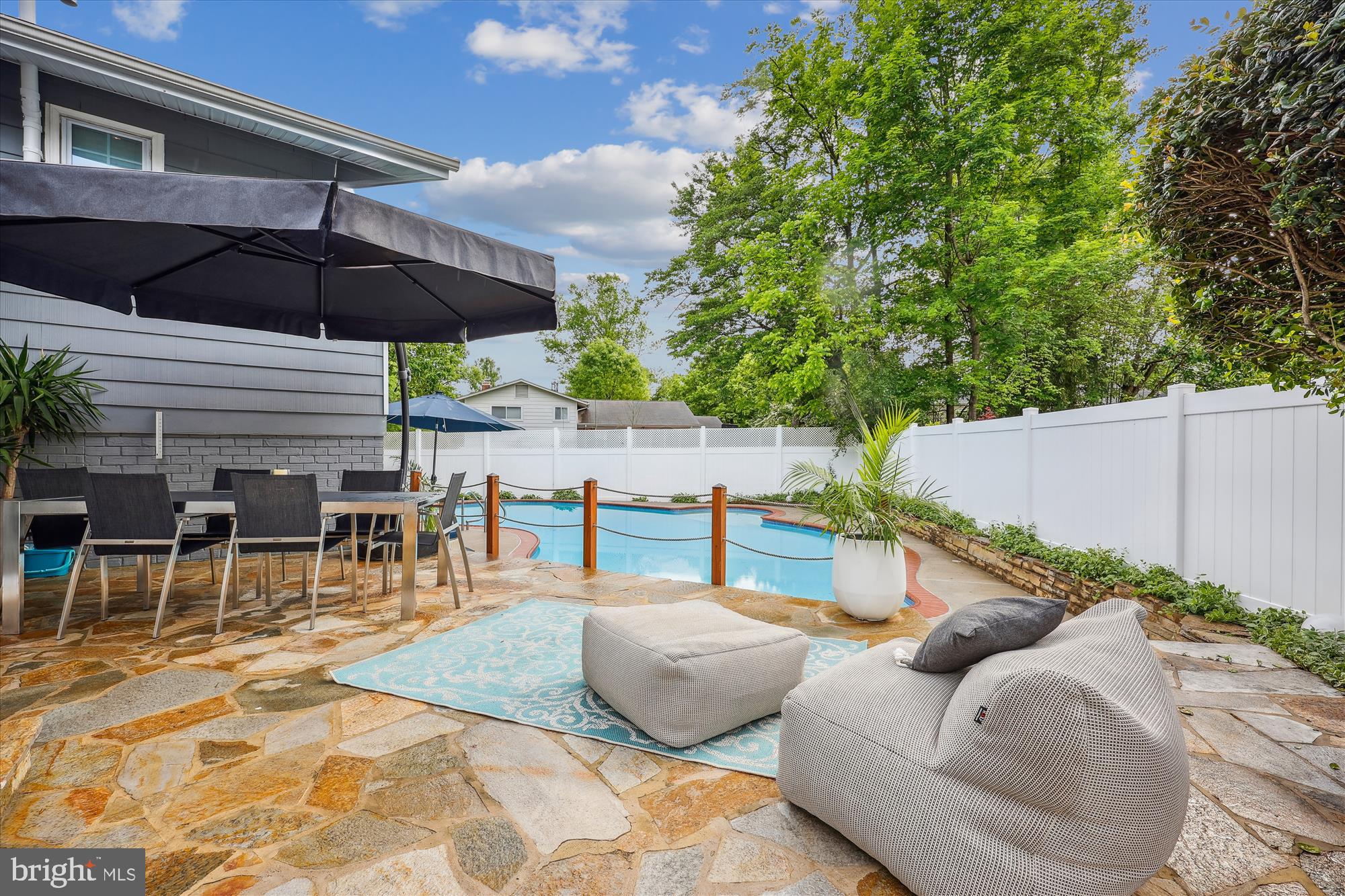 11700 SEVEN LOCKS ROAD