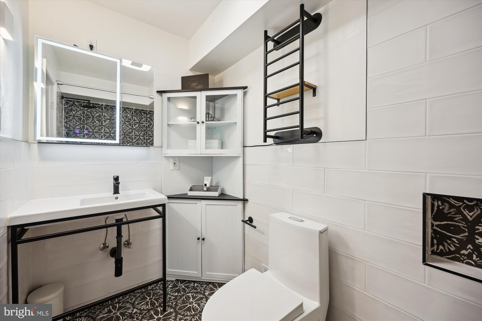 REGENCY ESTATES - Residential