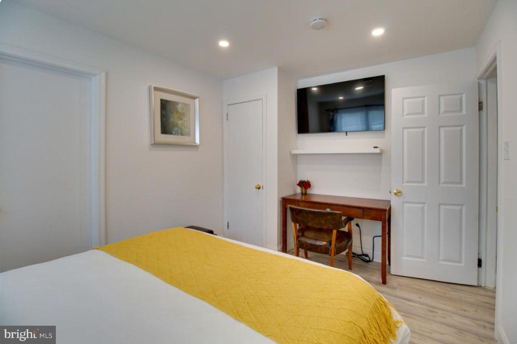 FOREST HEIGHTS - Residential