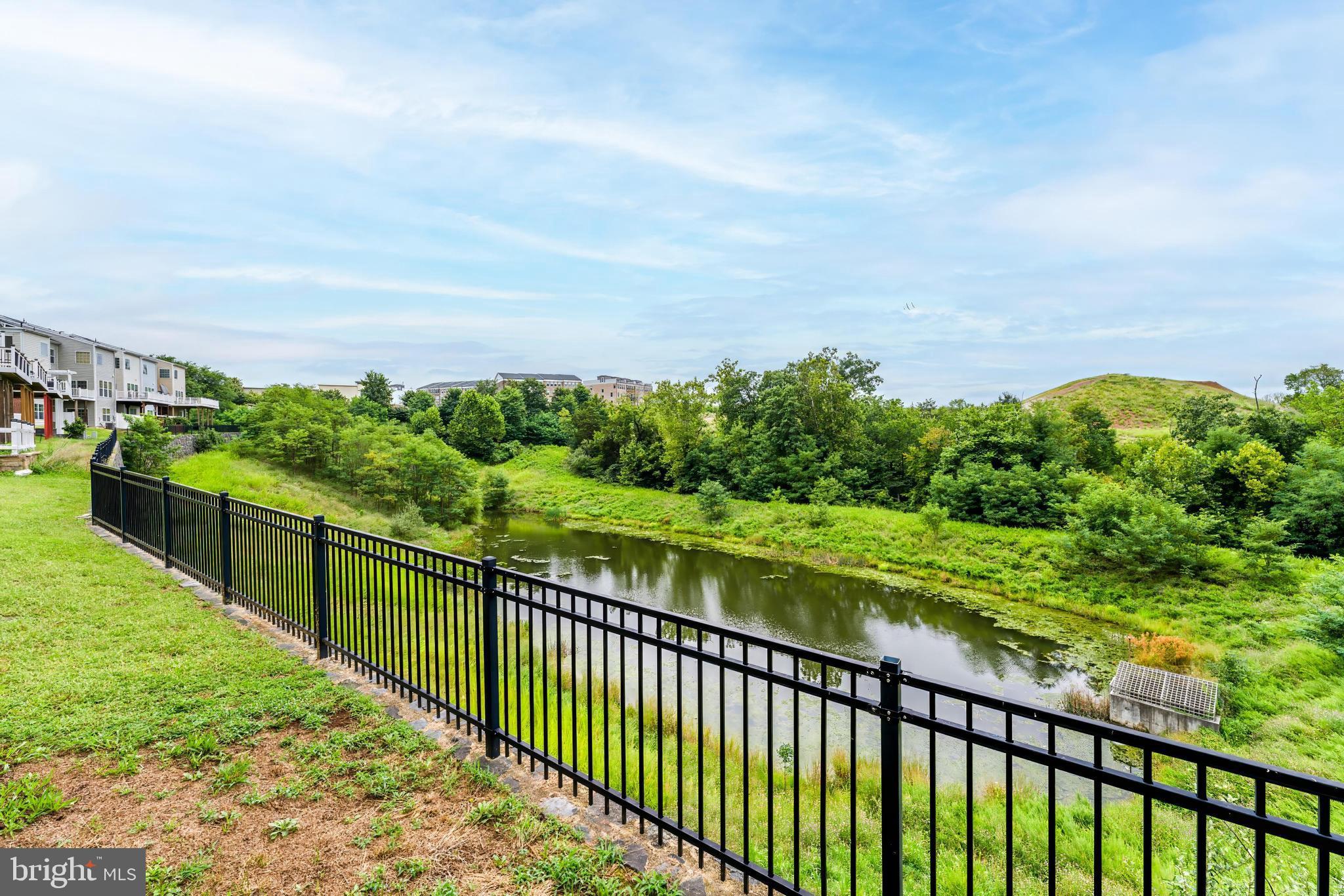 GOOSE CREEK VILLAGE NORTH - Residential Lease