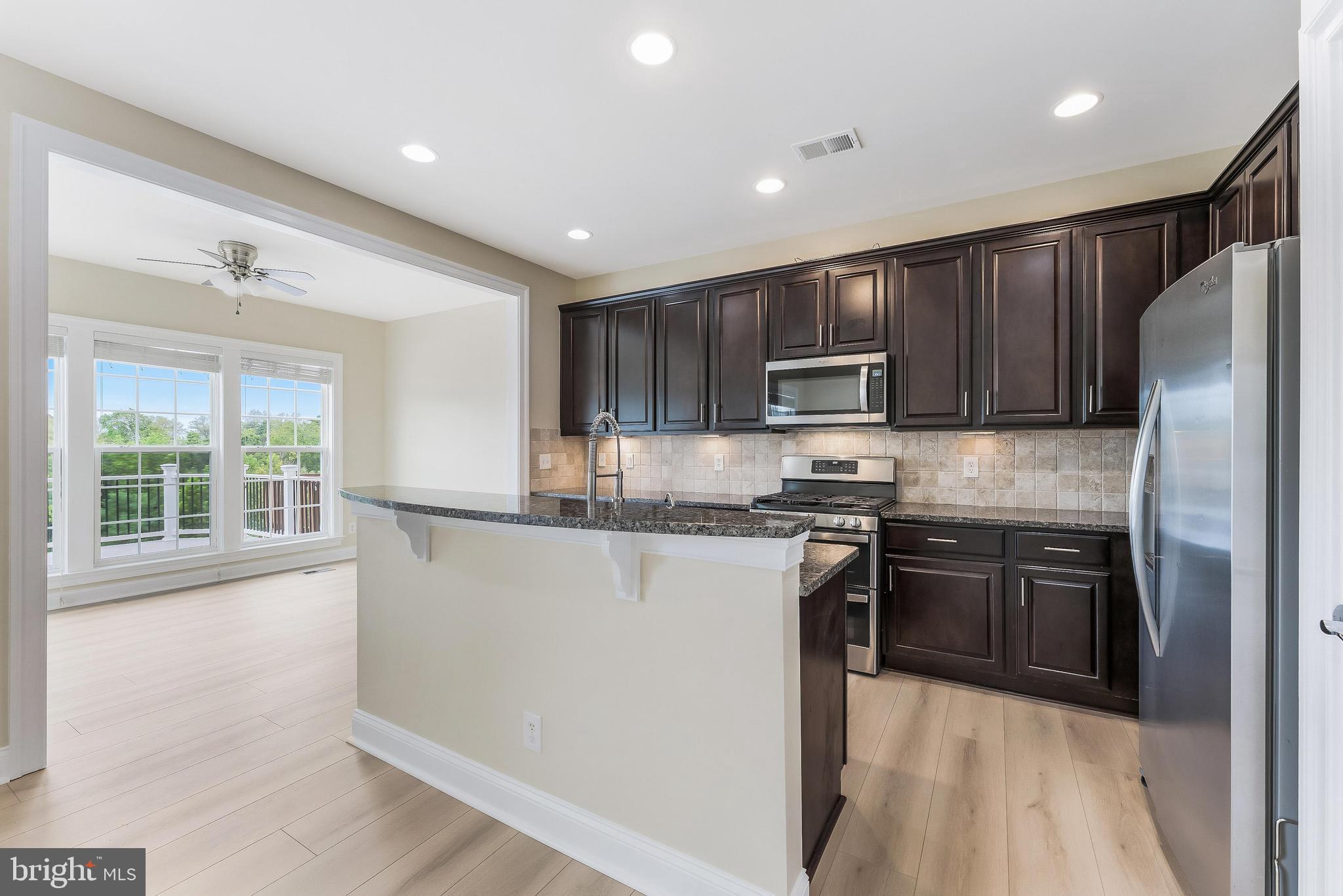 GOOSE CREEK VILLAGE NORTH - Residential Lease