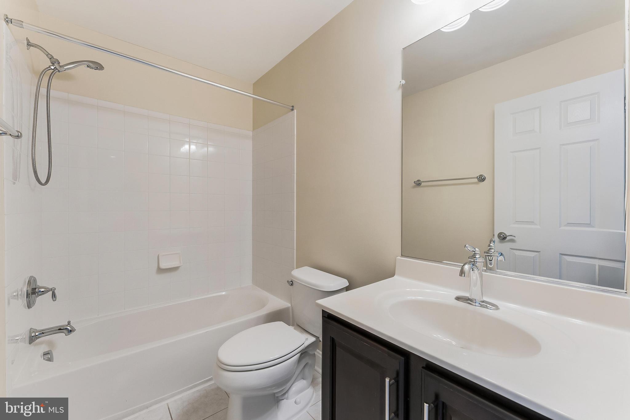 GOOSE CREEK VILLAGE NORTH - Residential Lease