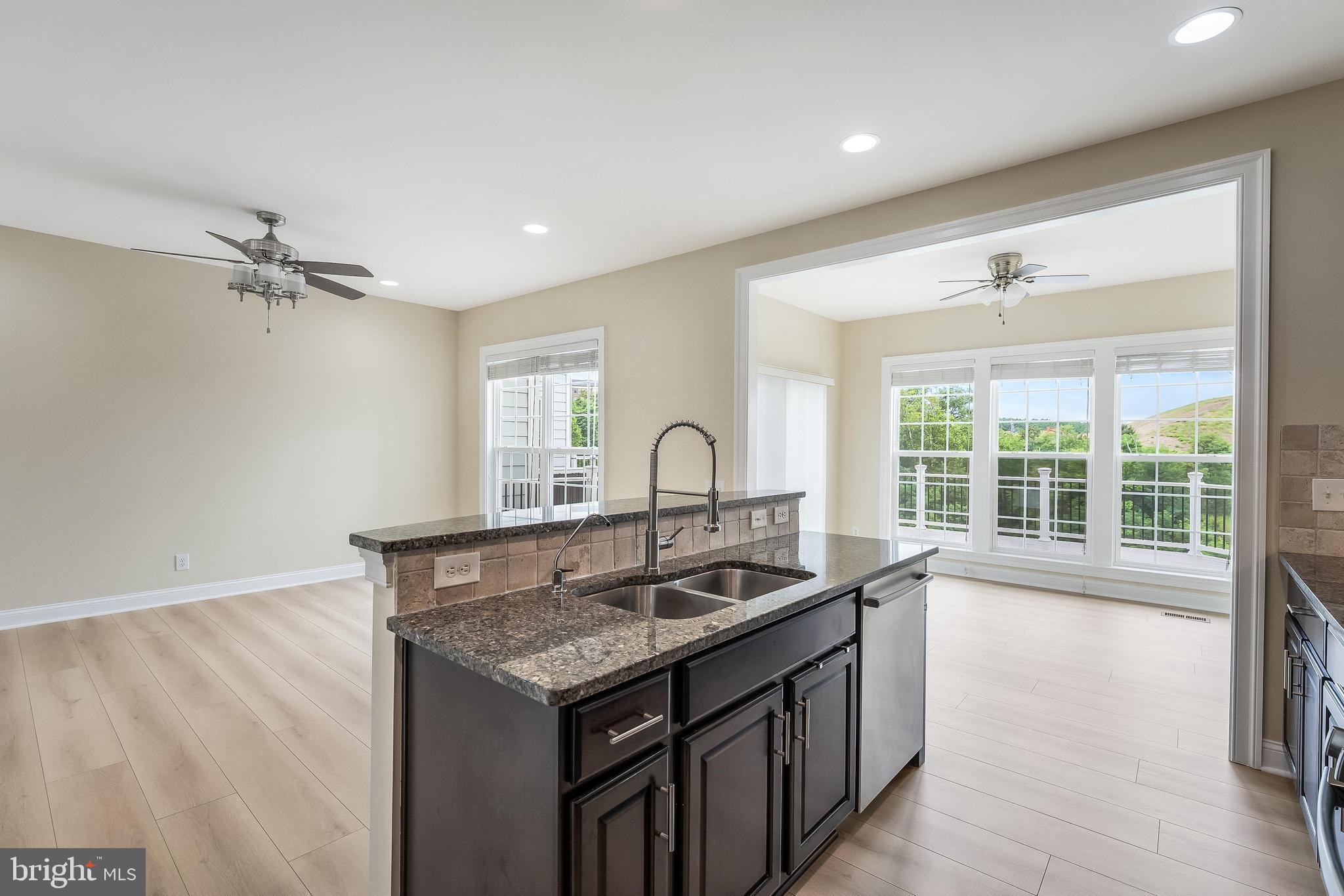 GOOSE CREEK VILLAGE NORTH - Residential Lease