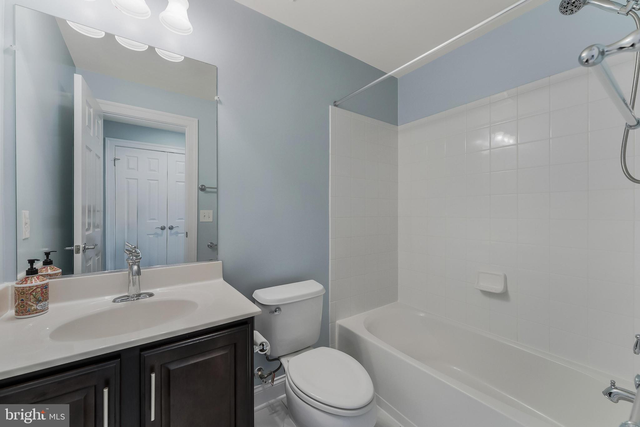 GOOSE CREEK VILLAGE NORTH - Residential Lease