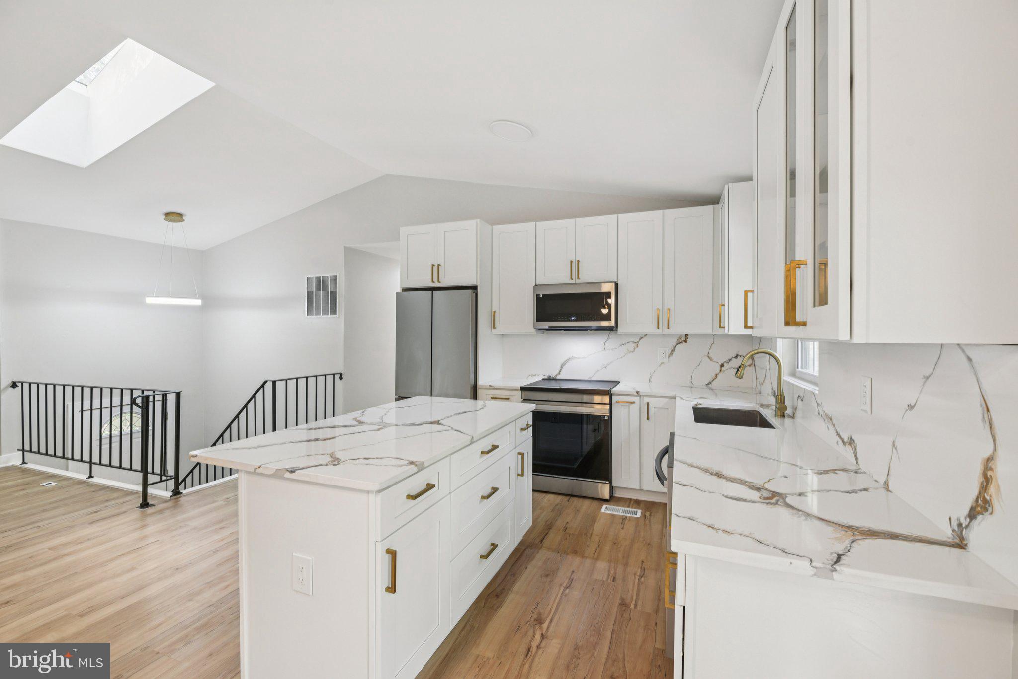 AUTUMN ESTATES - Residential