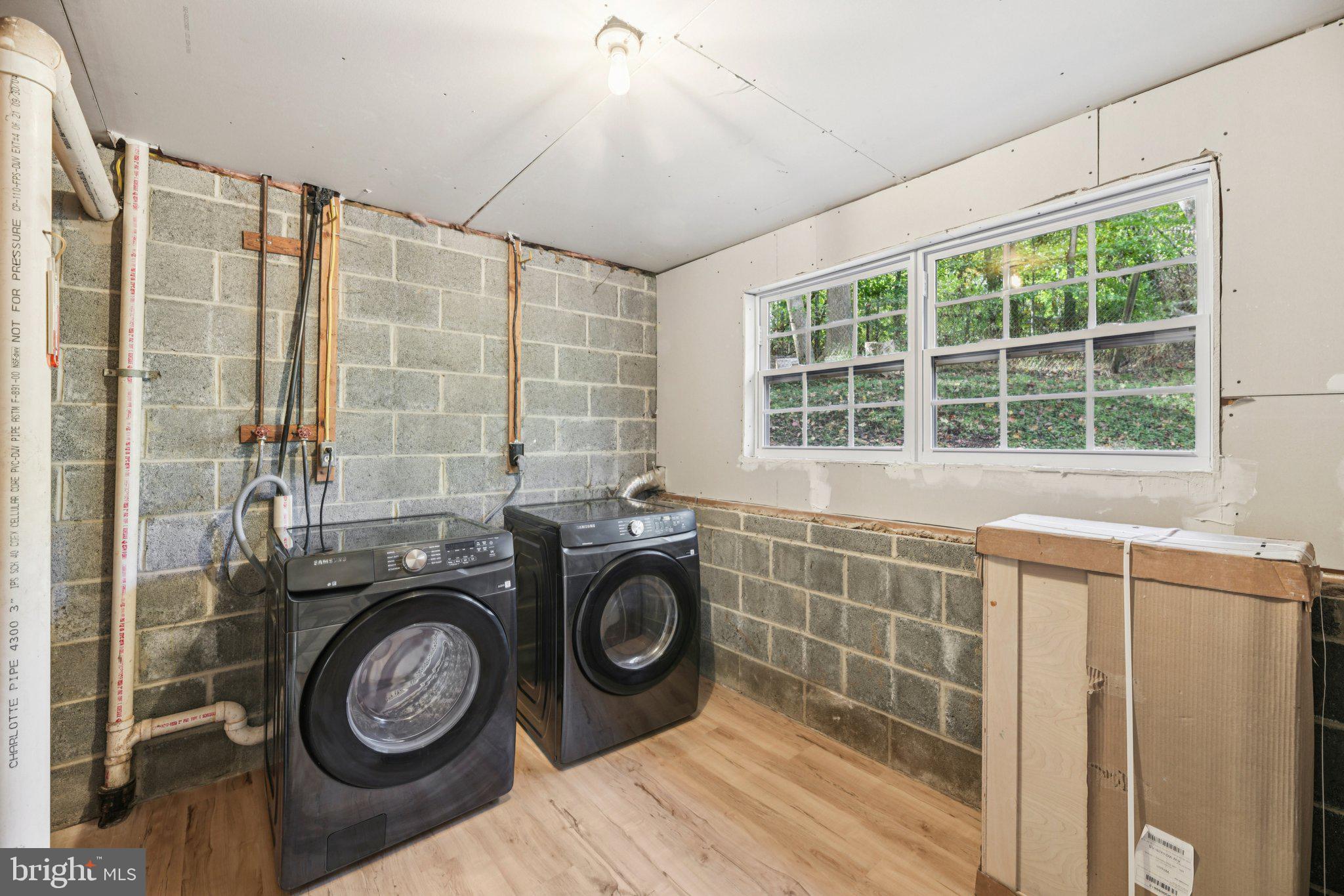 AUTUMN ESTATES - Residential