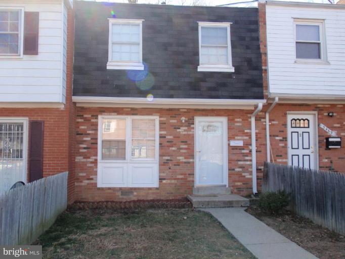 DALE CITY - Residential Lease