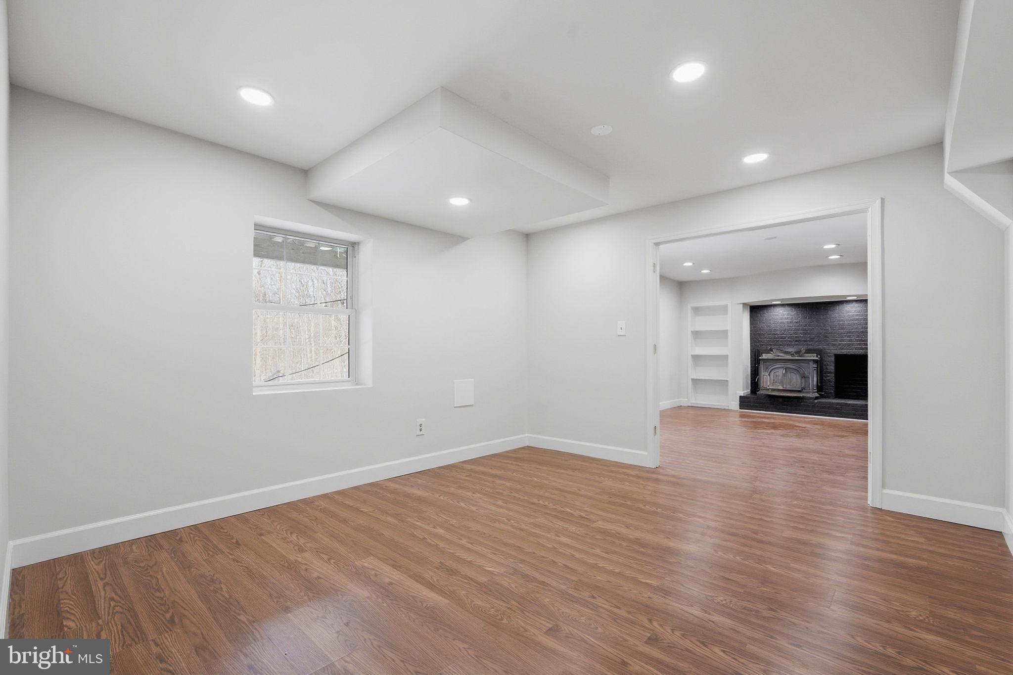 PICKWICK WOODS - Residential