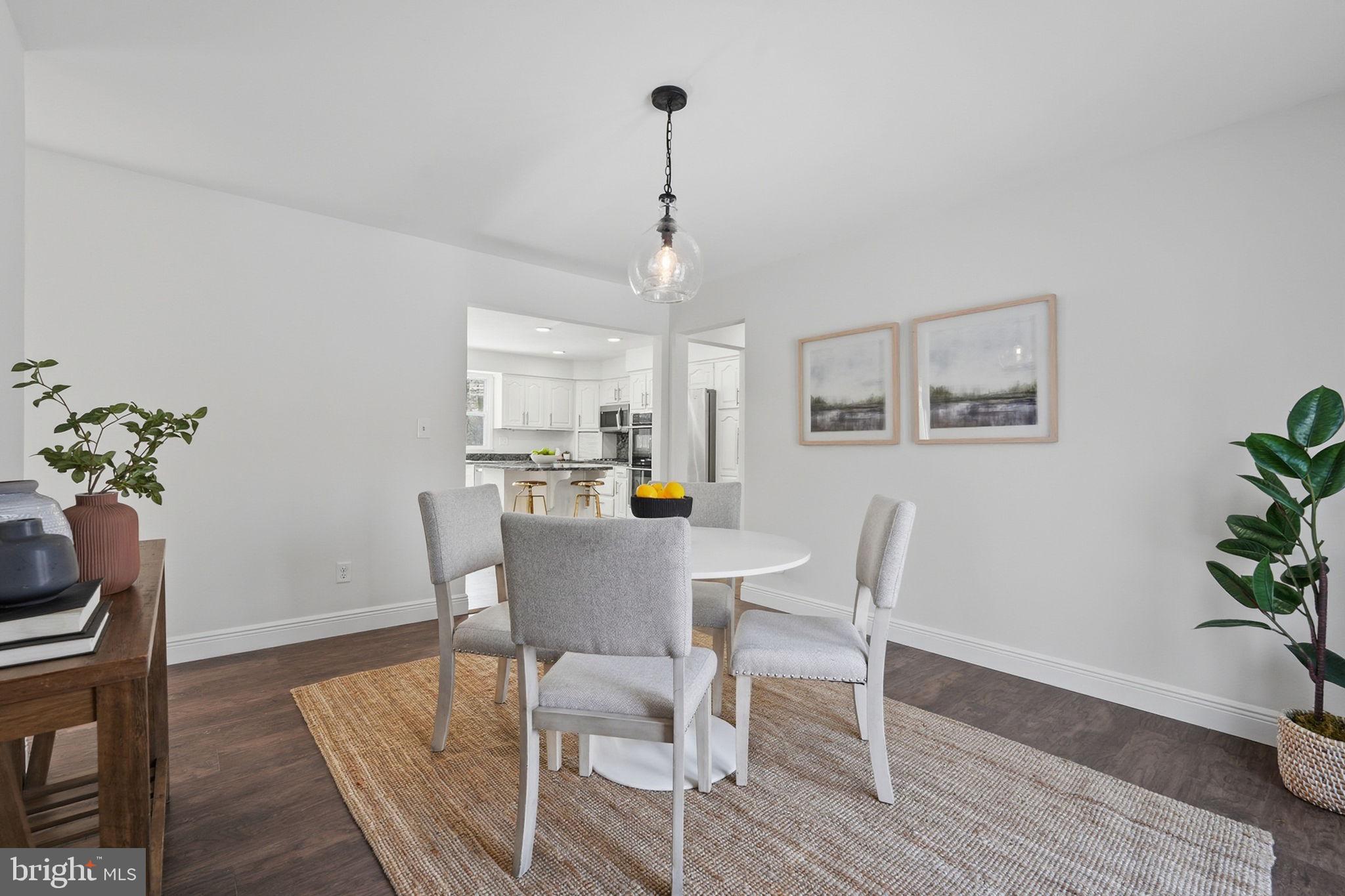 PICKWICK WOODS - Residential