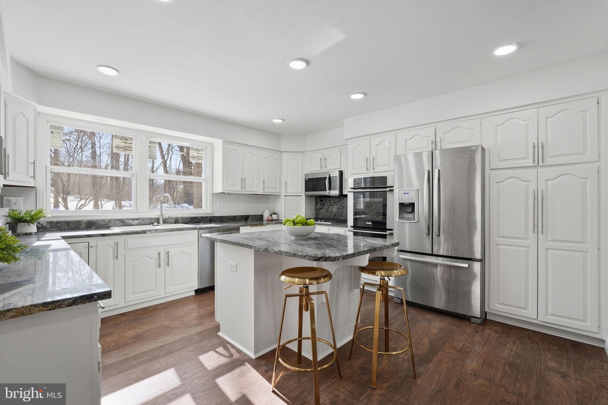 PICKWICK WOODS - Residential