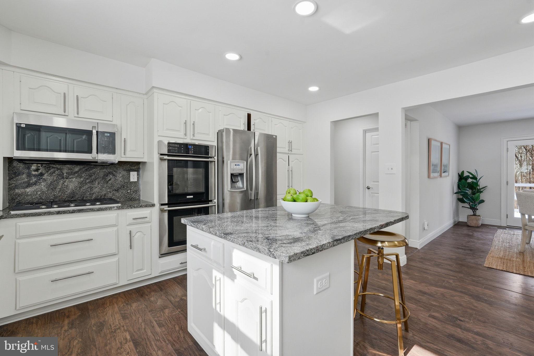 PICKWICK WOODS - Residential