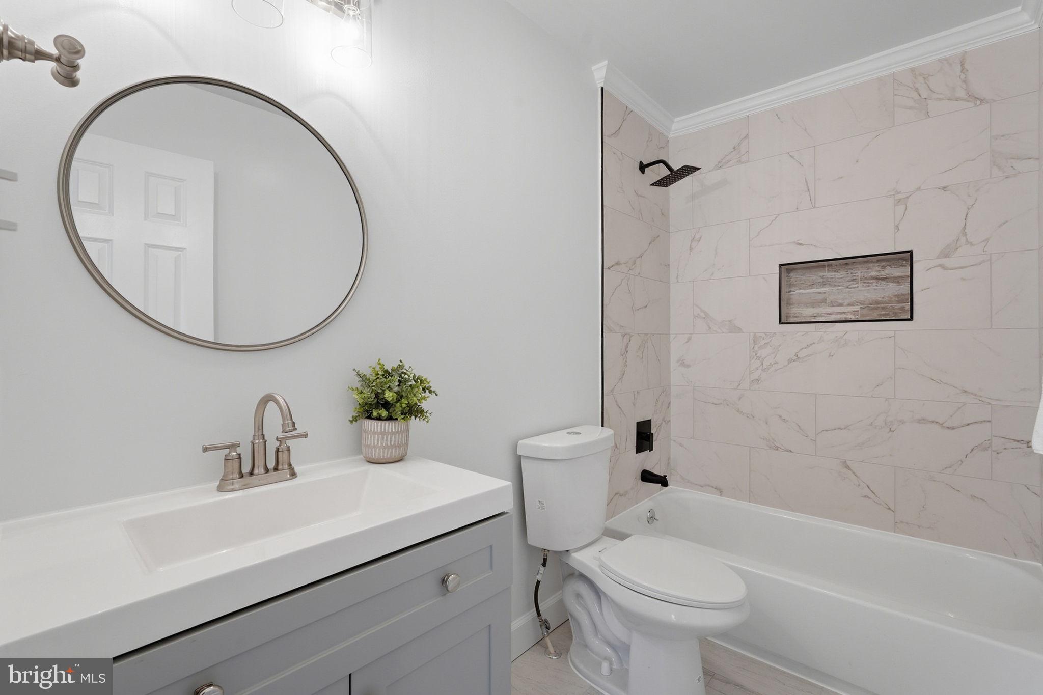 PICKWICK WOODS - Residential