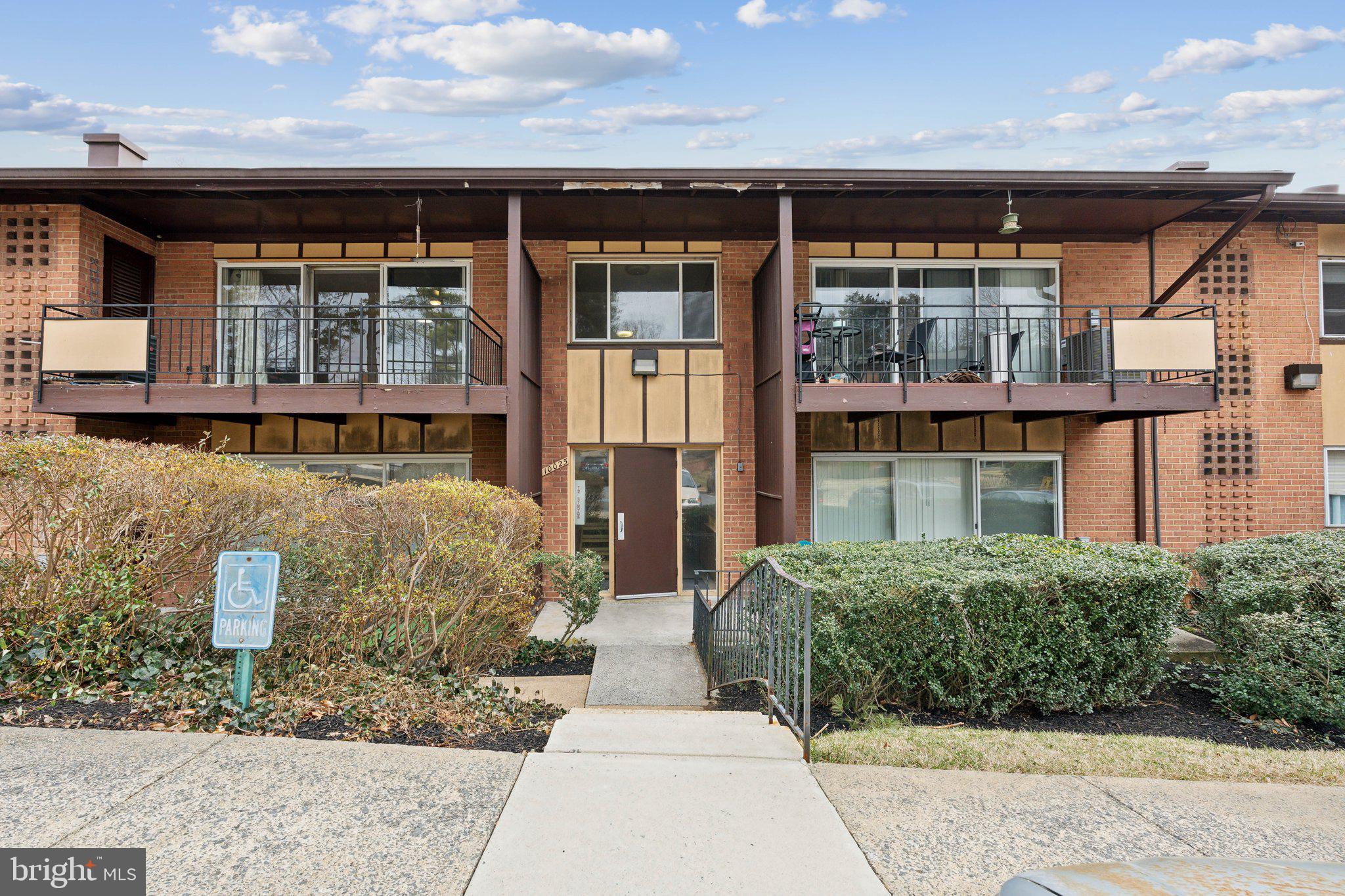 MOSBY WOODS GARDEN - Residential