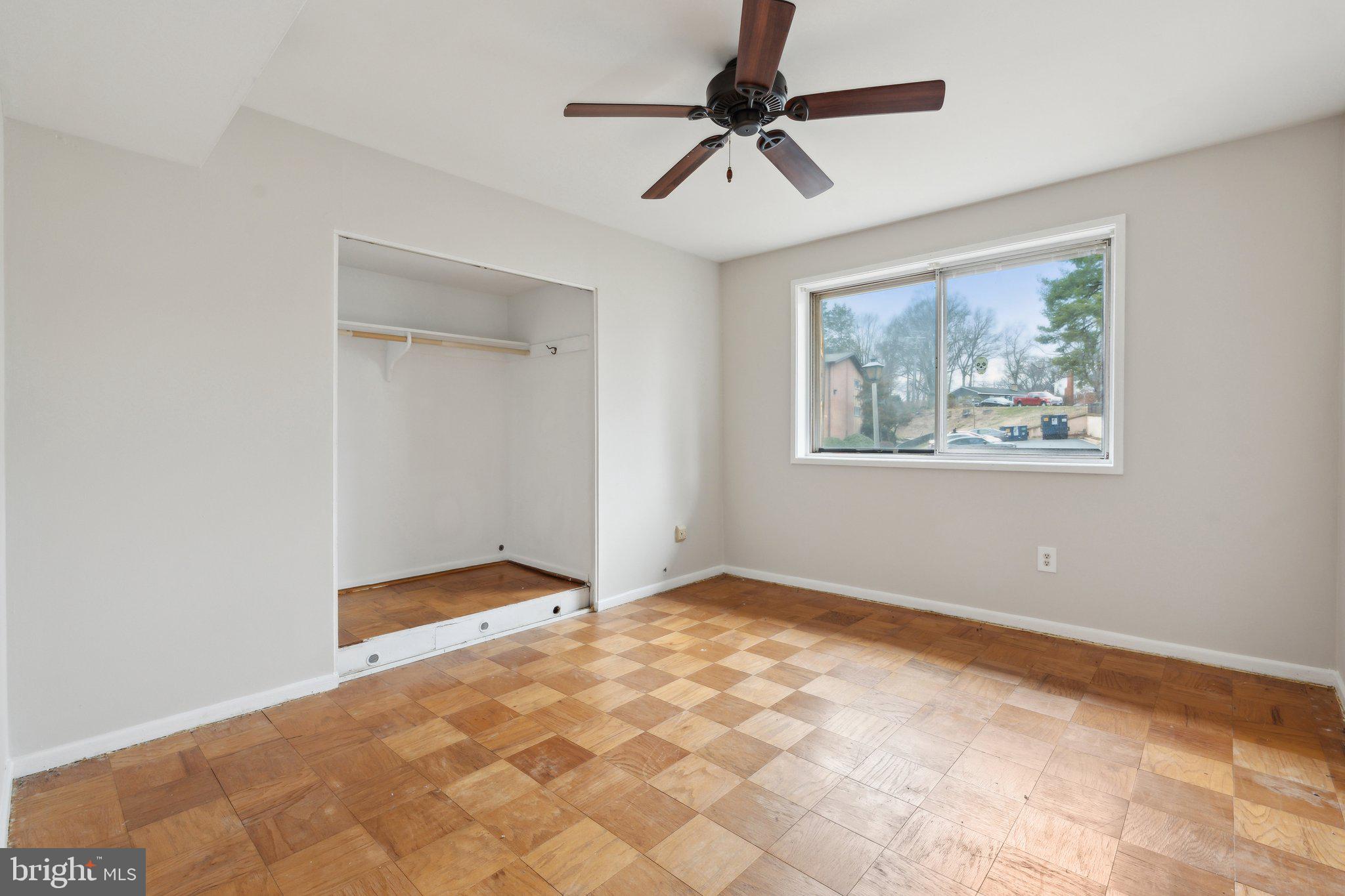 MOSBY WOODS GARDEN - Residential