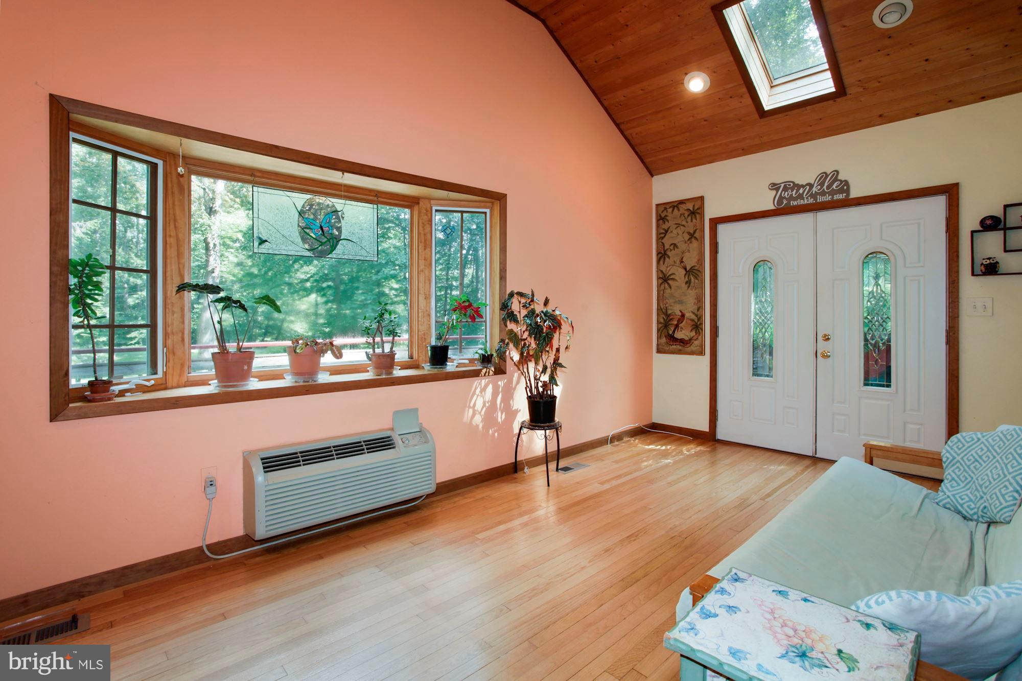 LAKE JACKSON HILLS - Residential