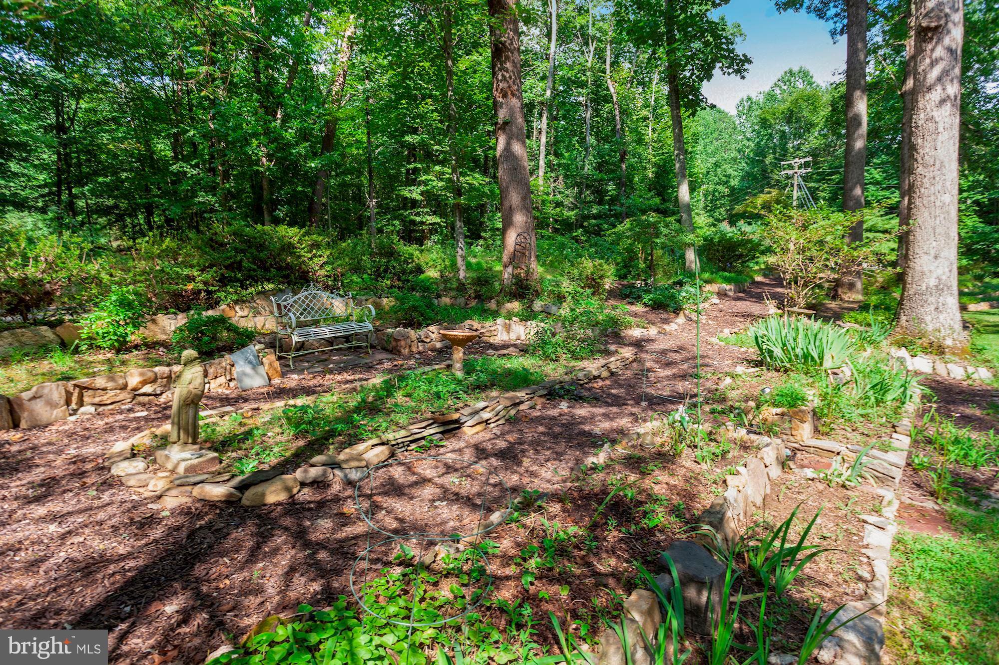 LAKE JACKSON HILLS - Residential