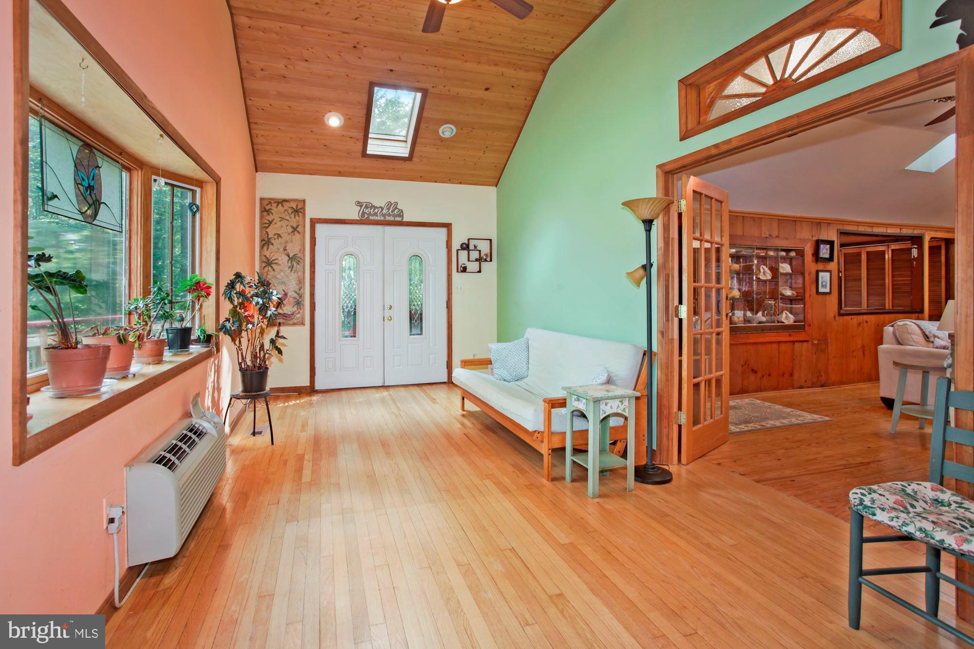 LAKE JACKSON HILLS - Residential