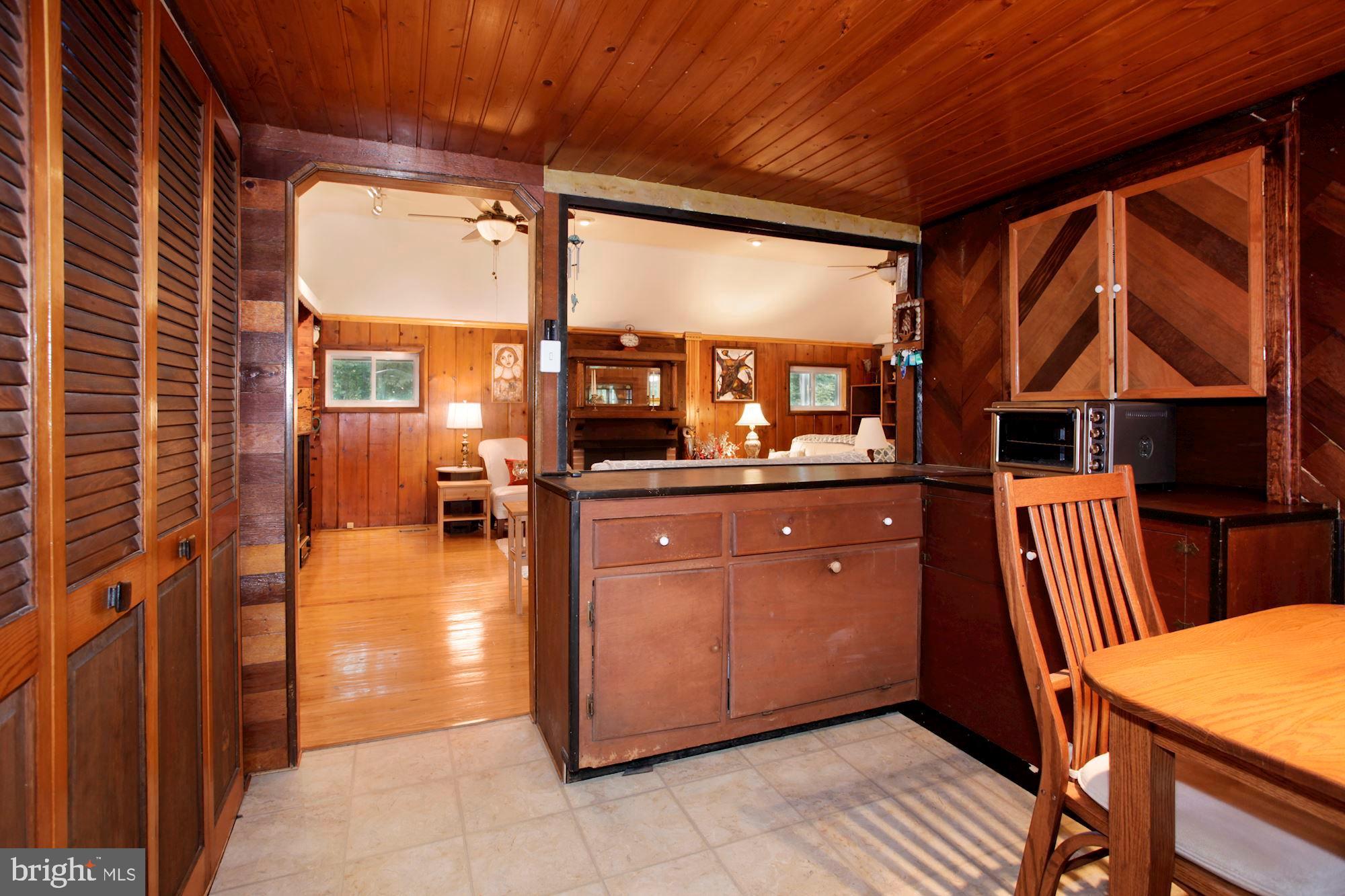 LAKE JACKSON HILLS - Residential