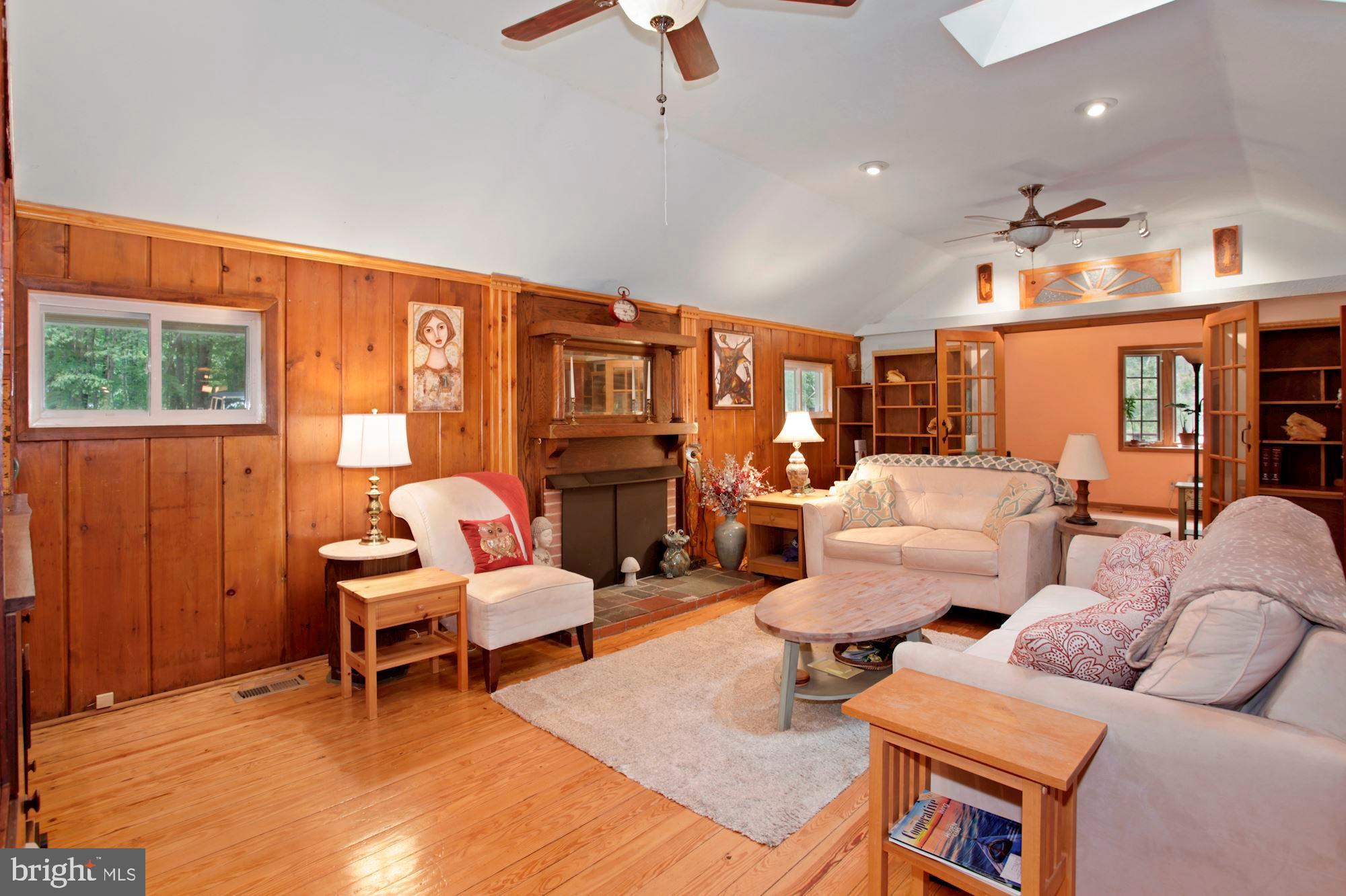 LAKE JACKSON HILLS - Residential