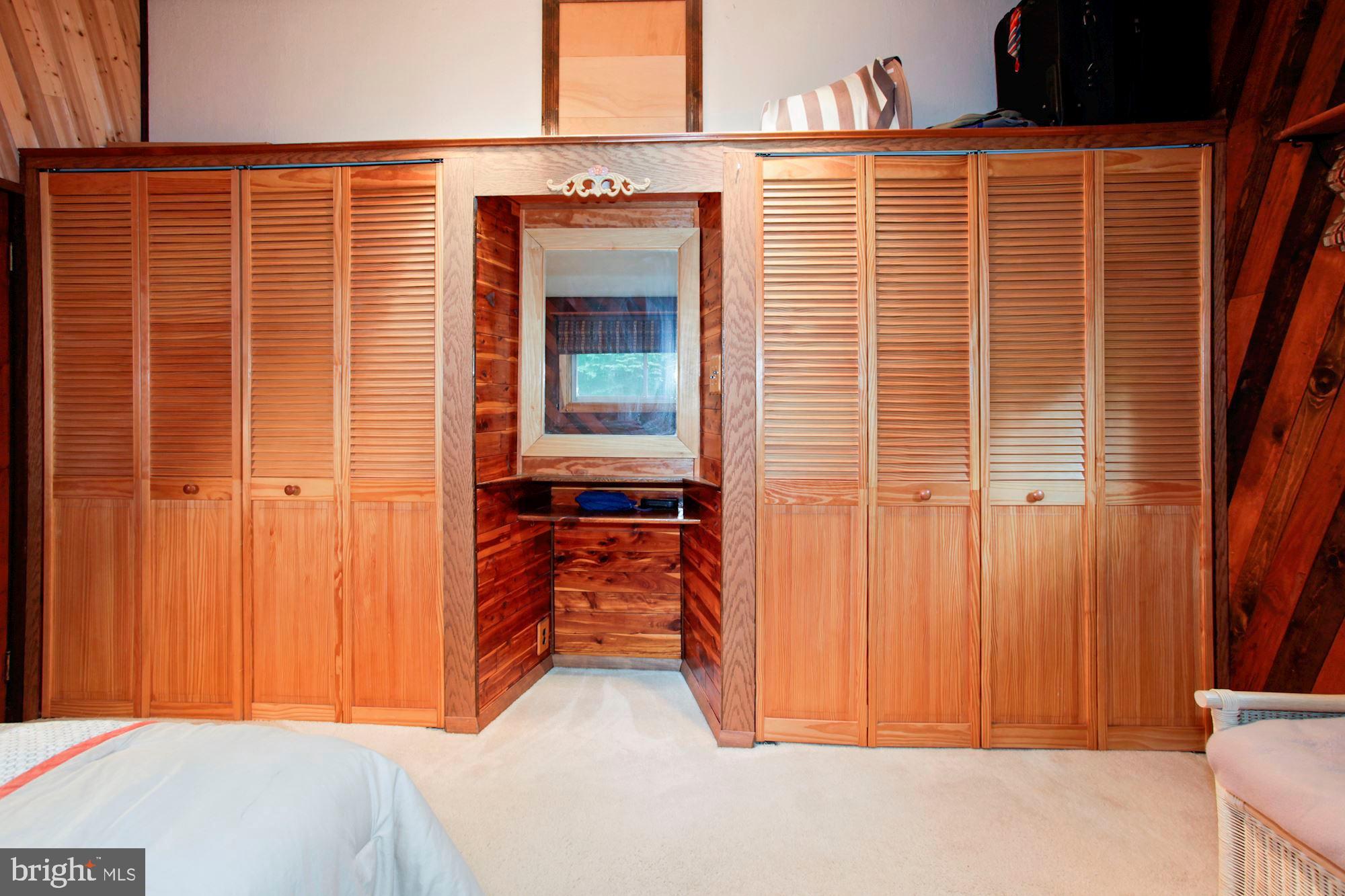 LAKE JACKSON HILLS - Residential