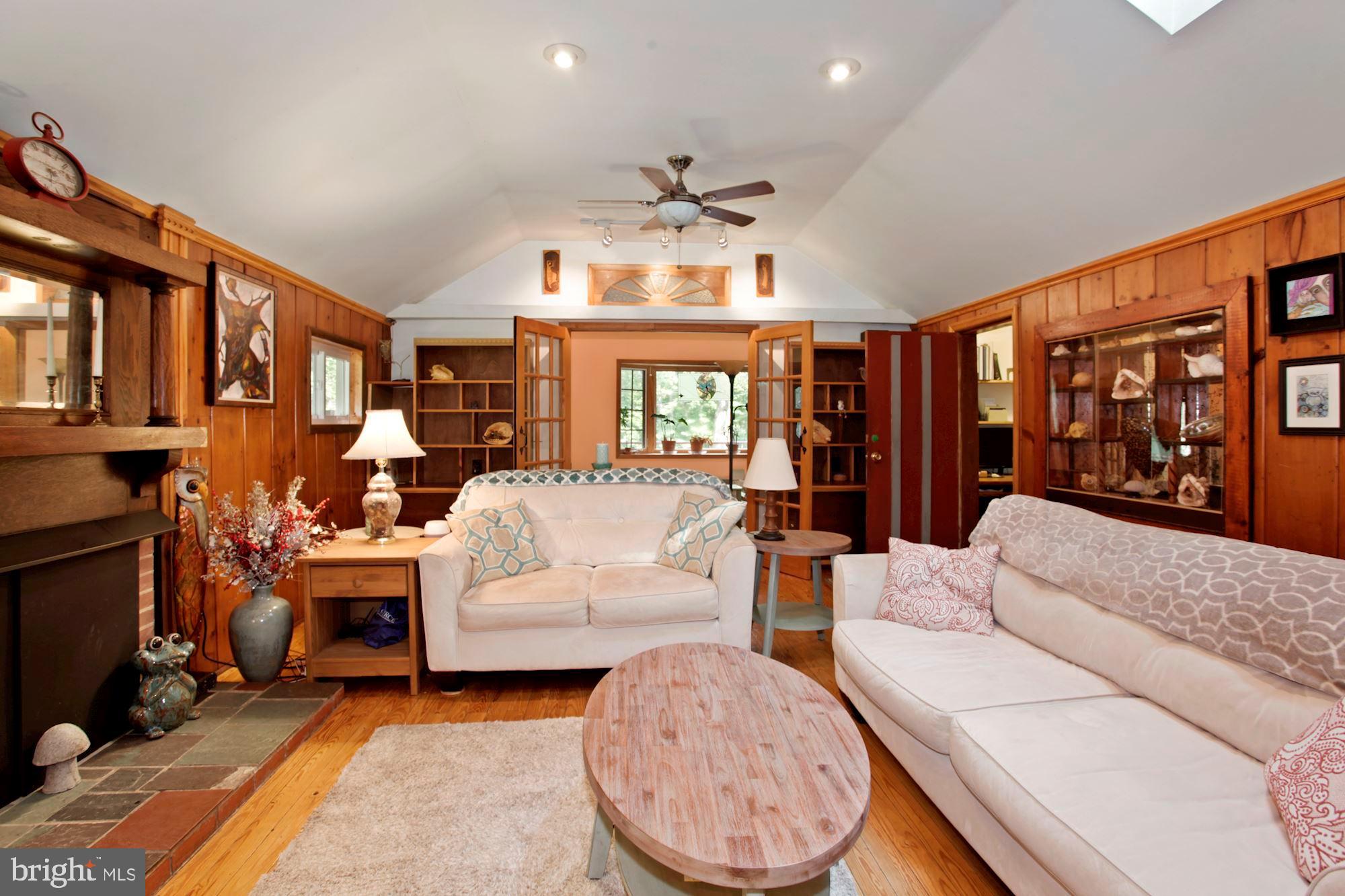 LAKE JACKSON HILLS - Residential