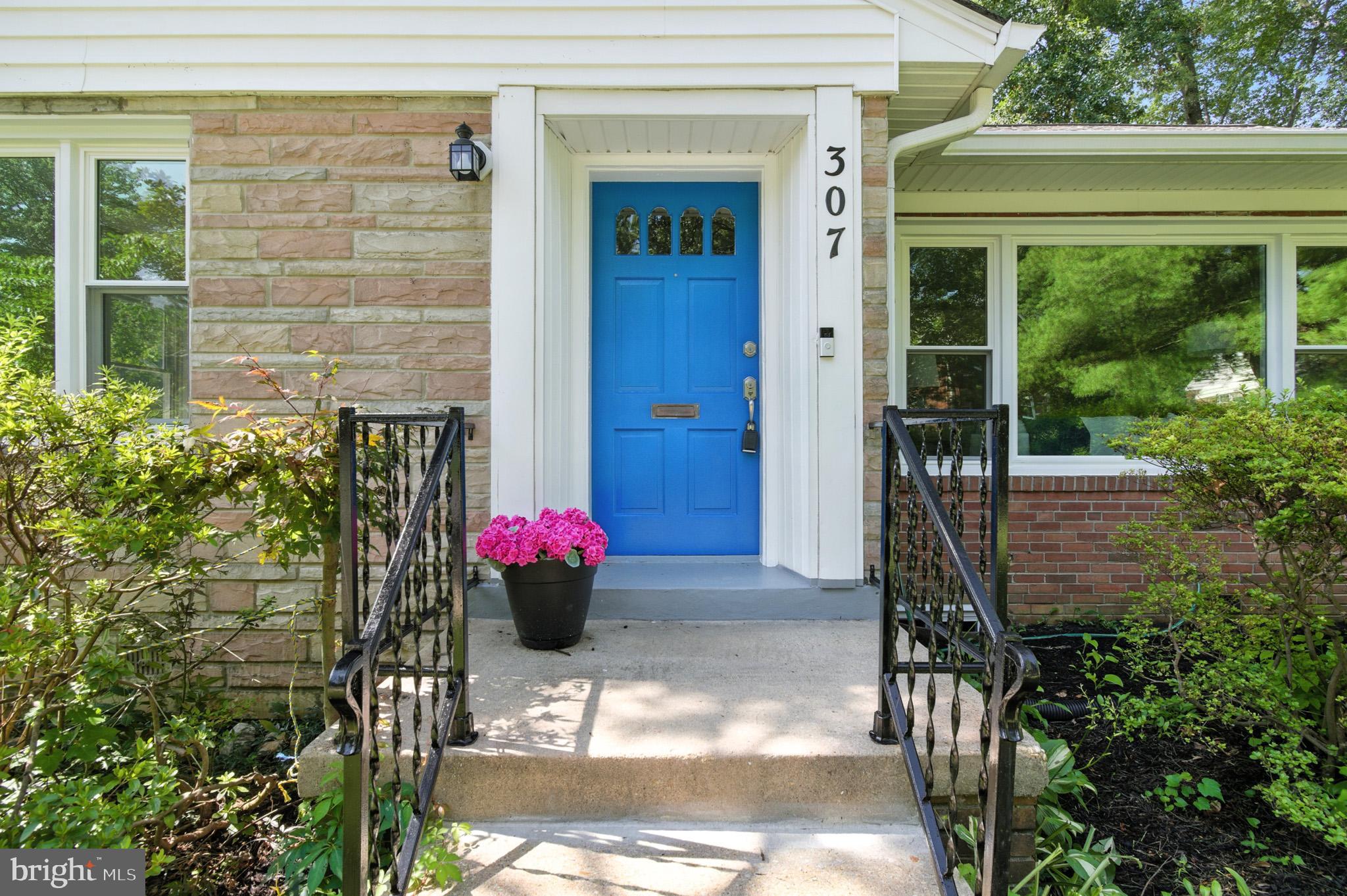 307 PLYMOUTH STREET