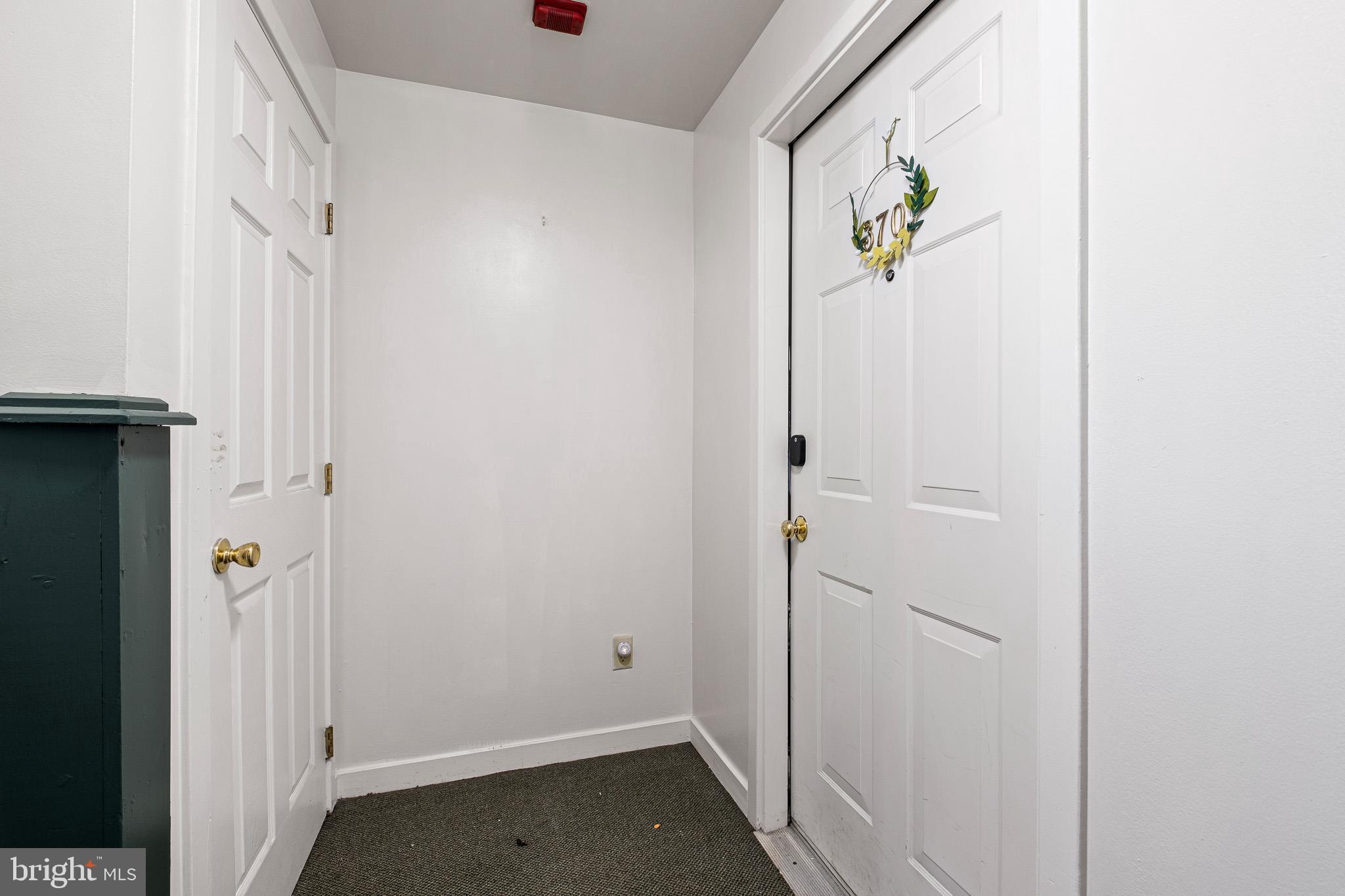 3701 EASTVIEW LANE 3701