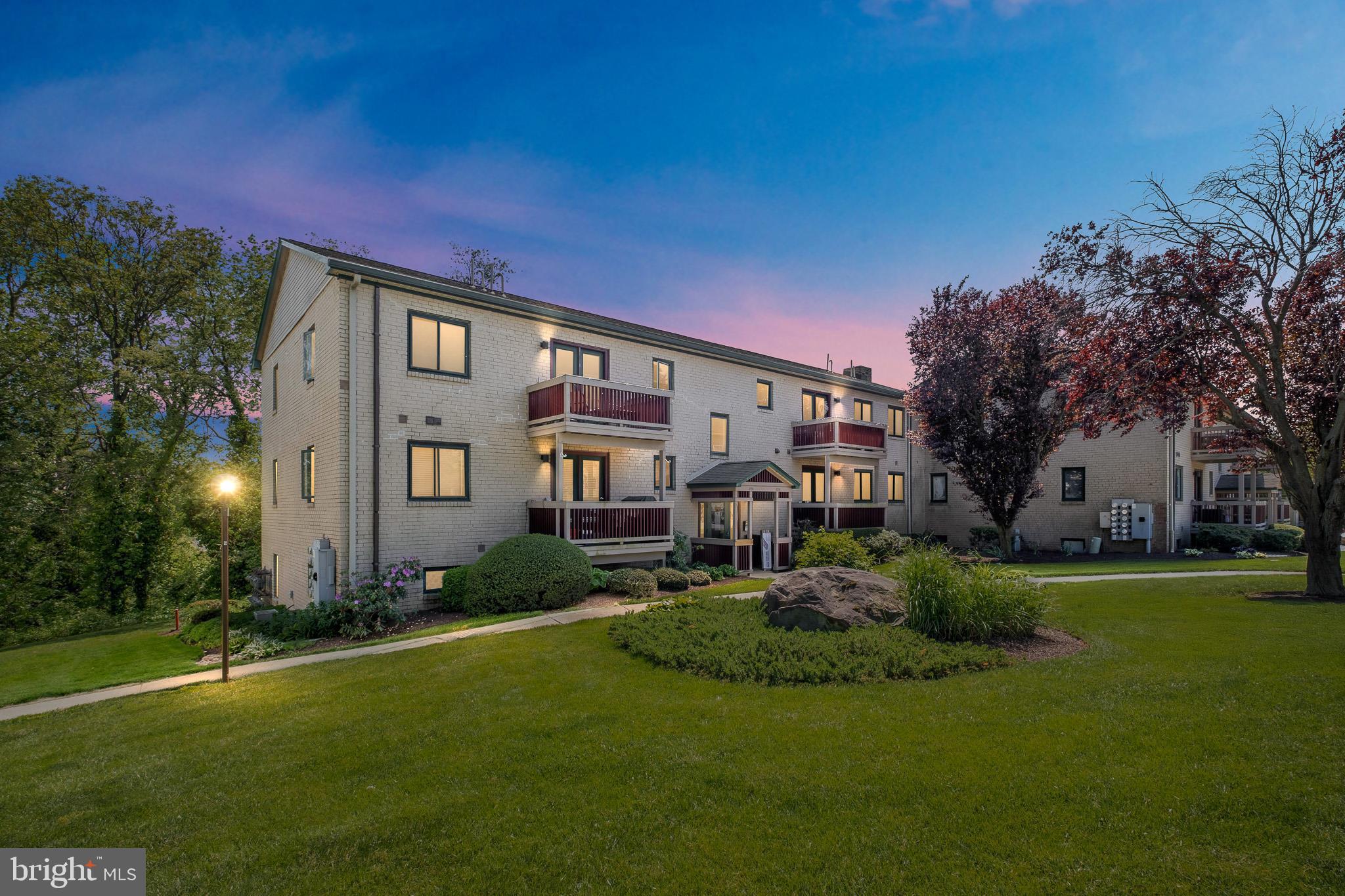 3701 EASTVIEW LANE 3701