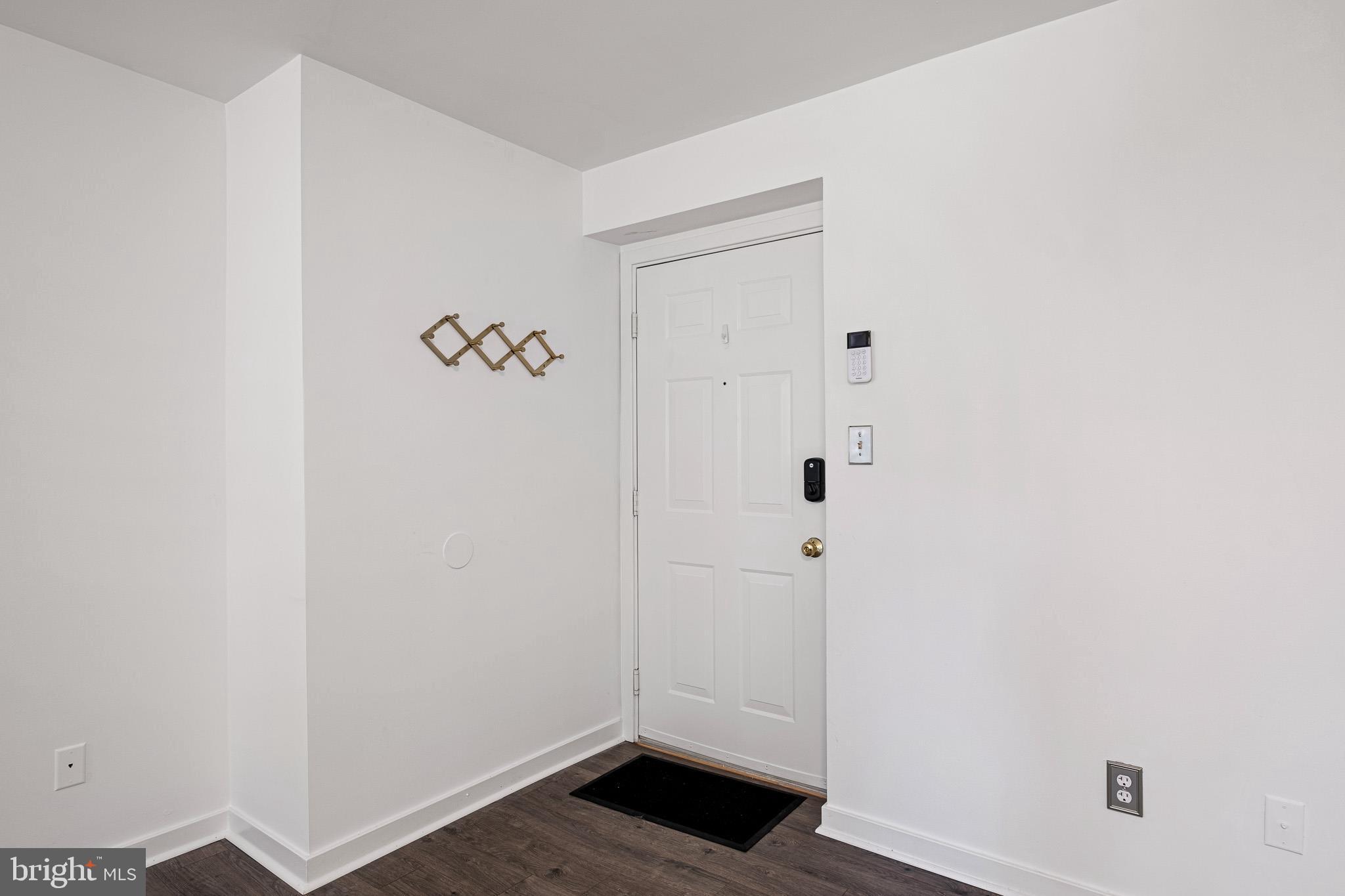 3701 EASTVIEW LANE 3701