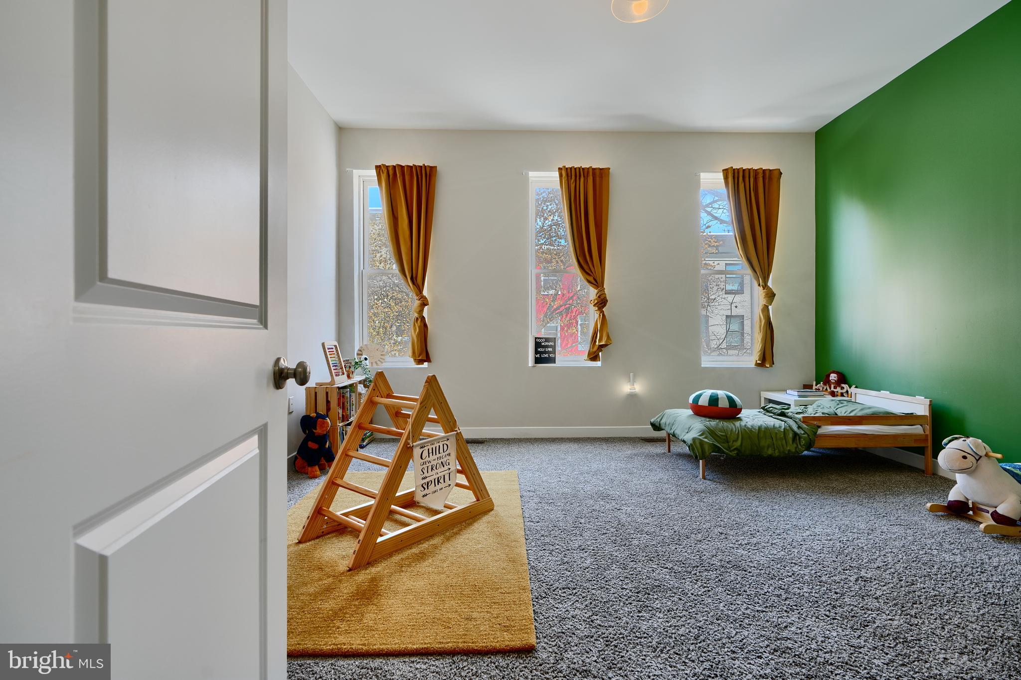 MARBLE HILL - Residential