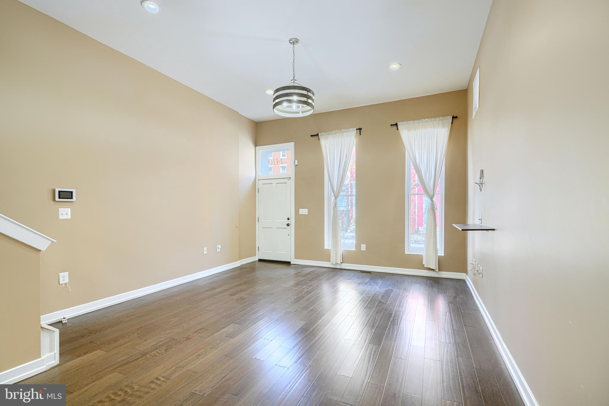 MARBLE HILL - Residential