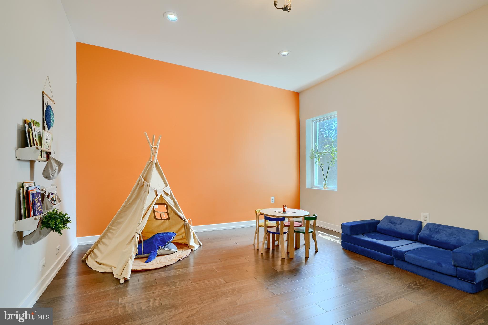 MARBLE HILL - Residential