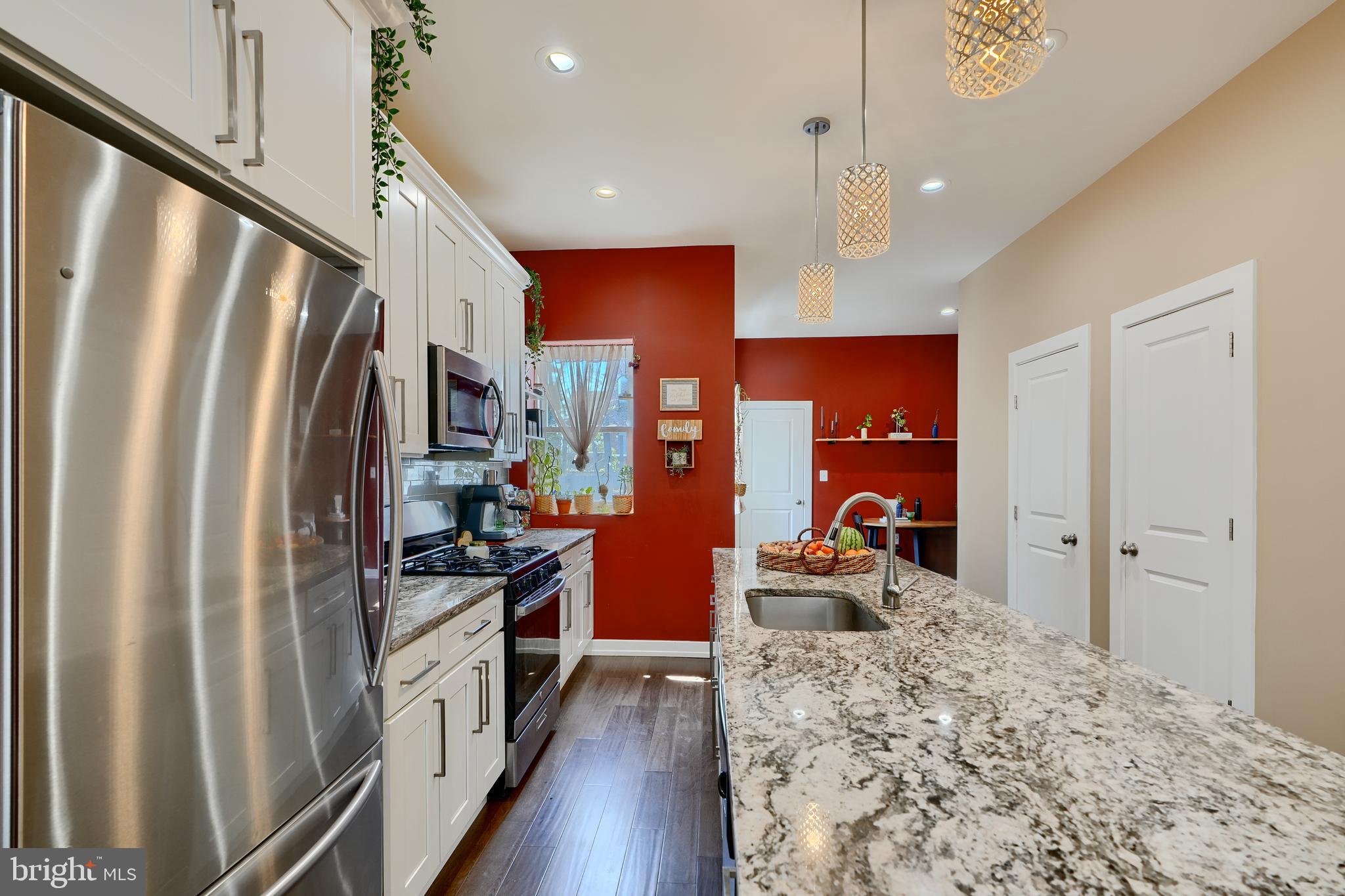 MARBLE HILL - Residential