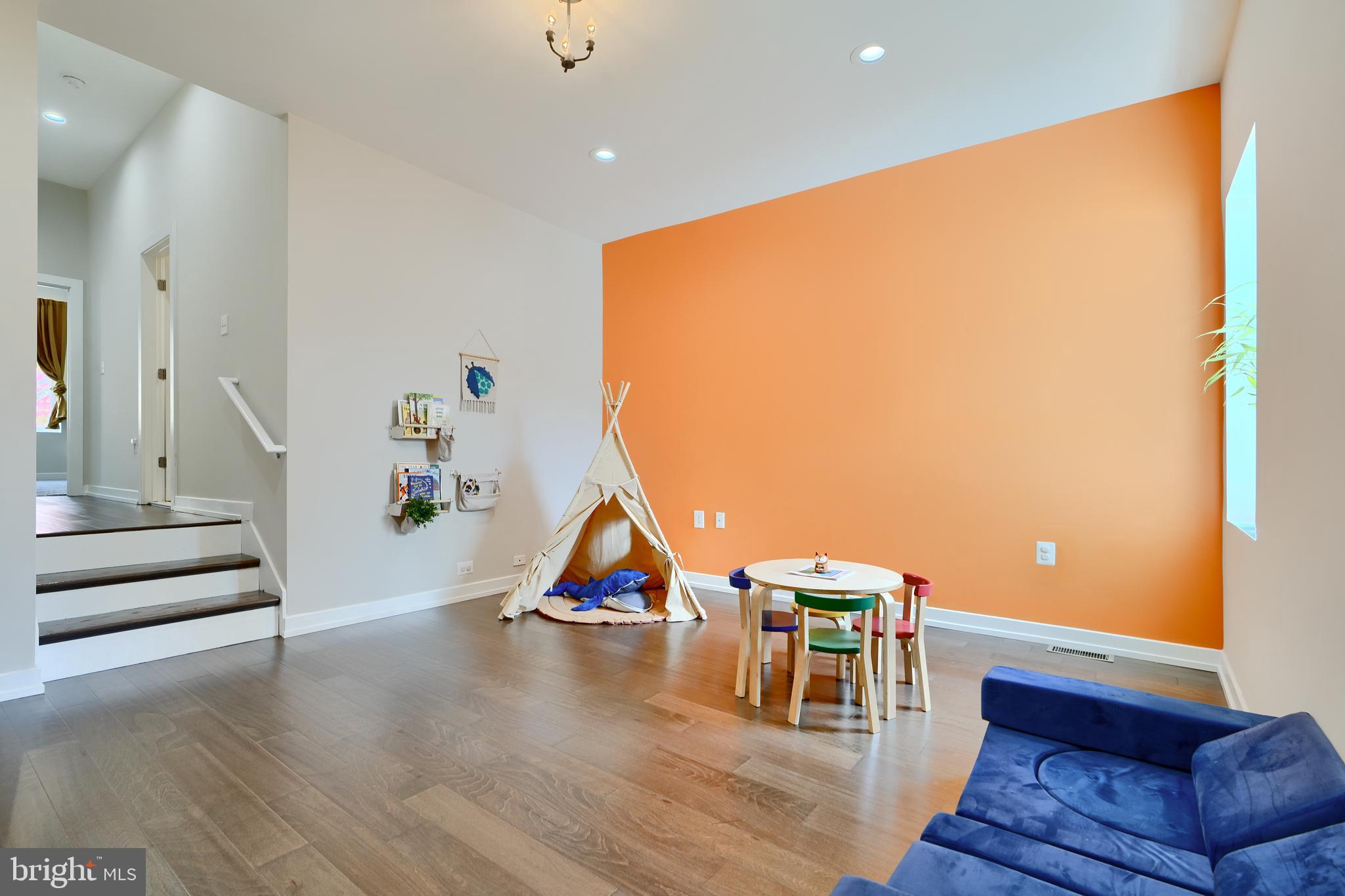 MARBLE HILL - Residential