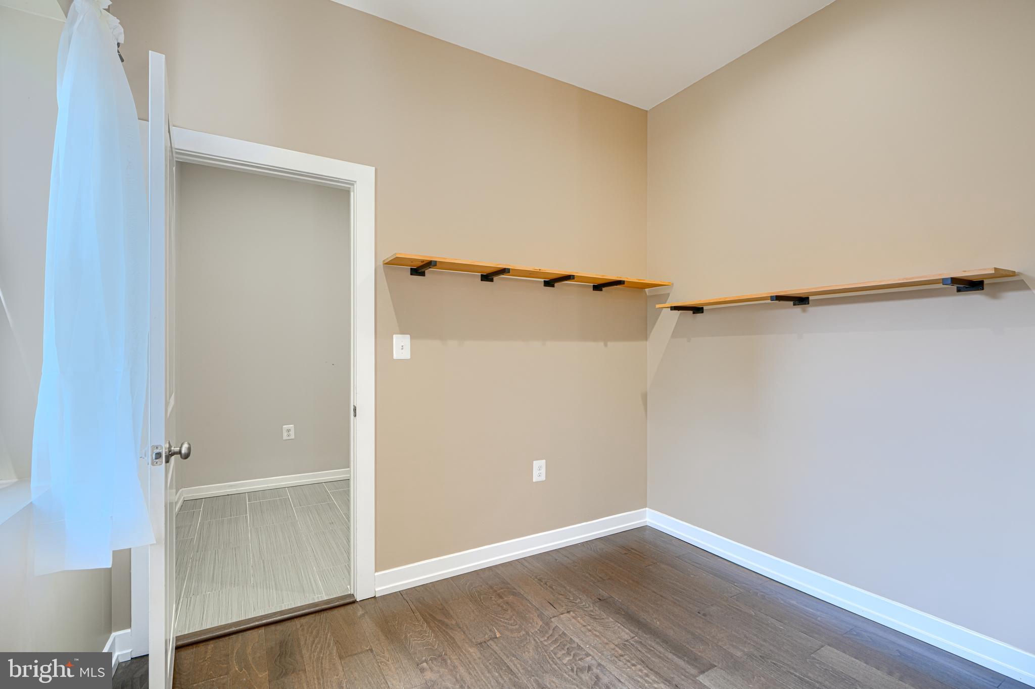 MARBLE HILL - Residential